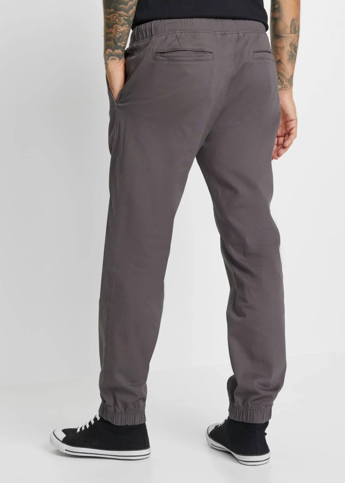Hombre bonprix bonprix Pantalón chino elástico con corte recto y relajado