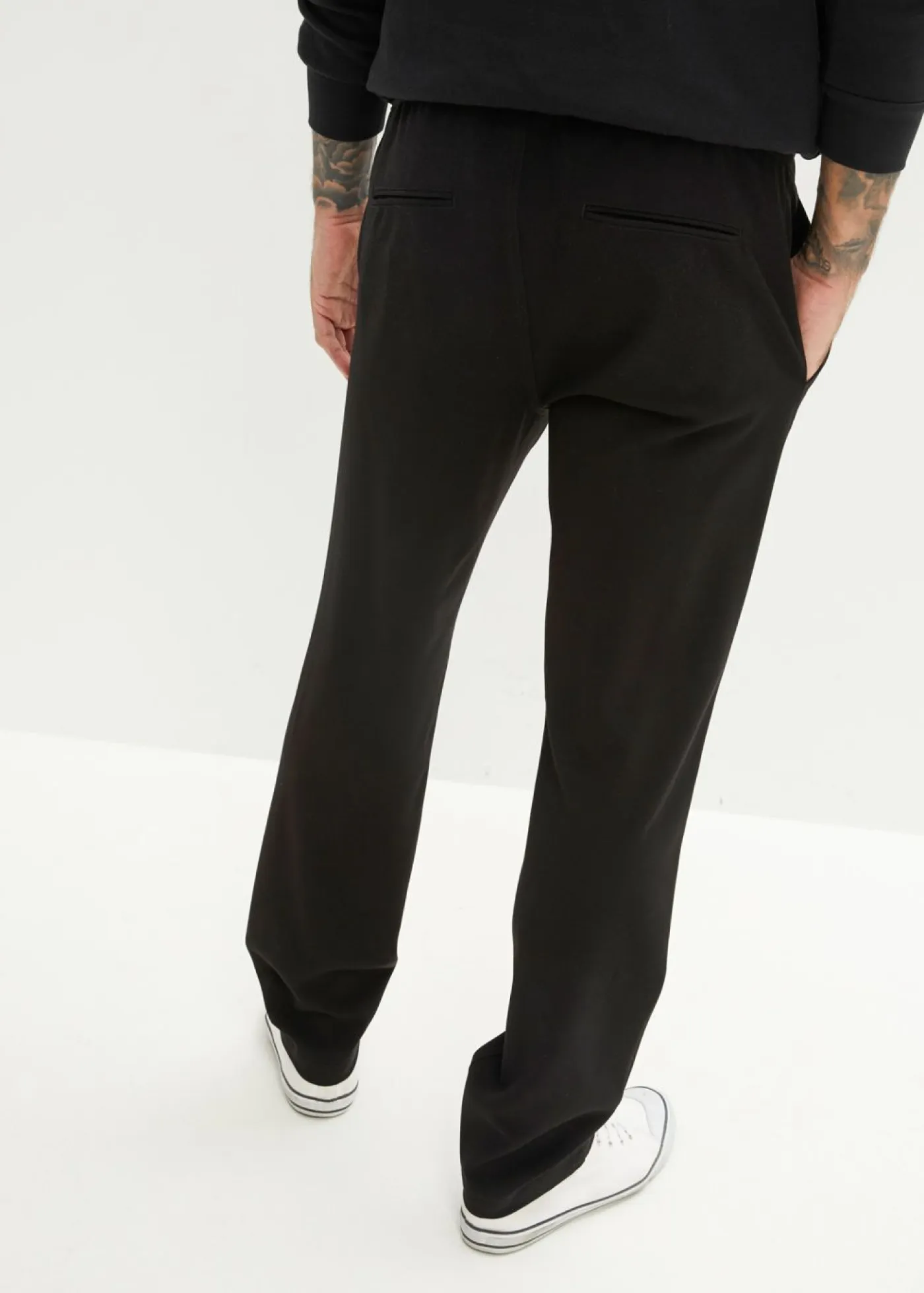 bonprix bonprix Pantalones|Novedades>Pantalón chino elástico con corte recto y relajado Negro