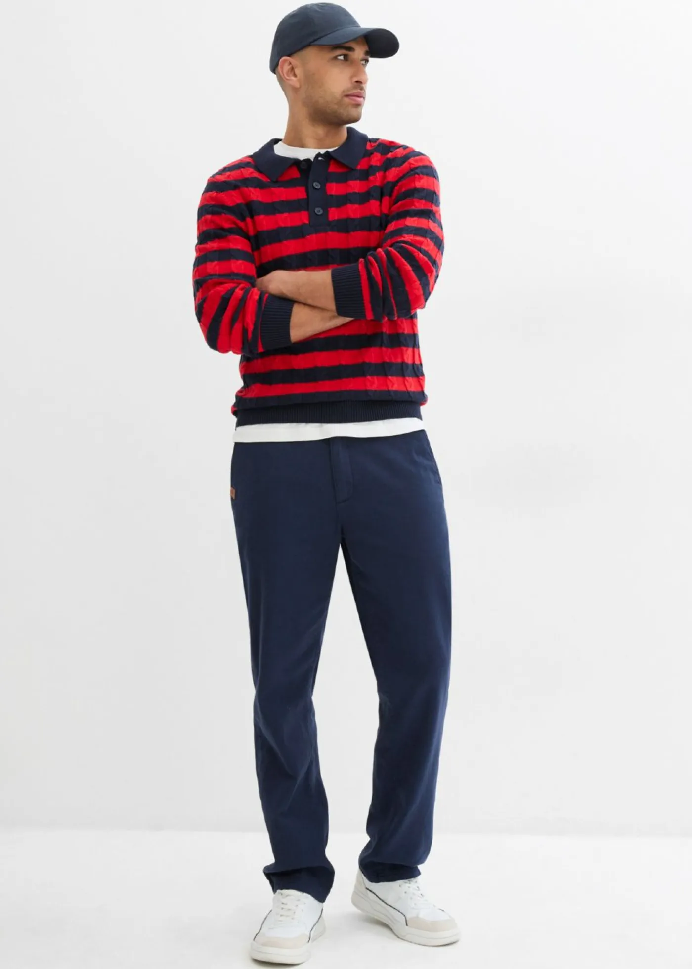 bonprix bonprix Pantalones>Pantalón chino, relaxed fit, de algodón puro, straight Azul marino