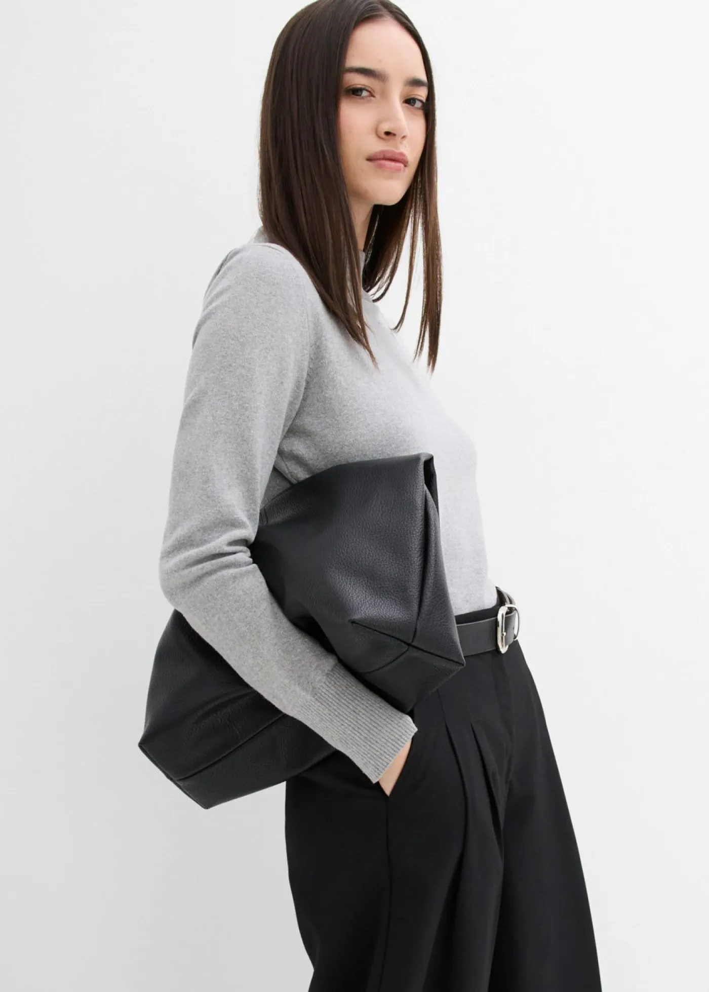 bonprix bonprix Esenciales|Pantalones>Pantalón con pinzas, cinturilla cómoda y abertura Negro