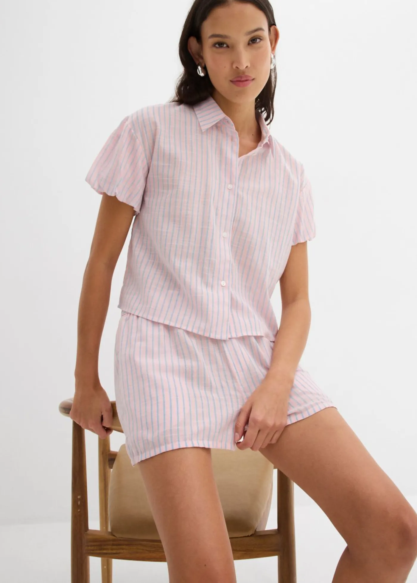 bonprix bonprix Shorts|Pantalones>Pantalón corto de algodón puro rosa pastel-azul claro con rayas