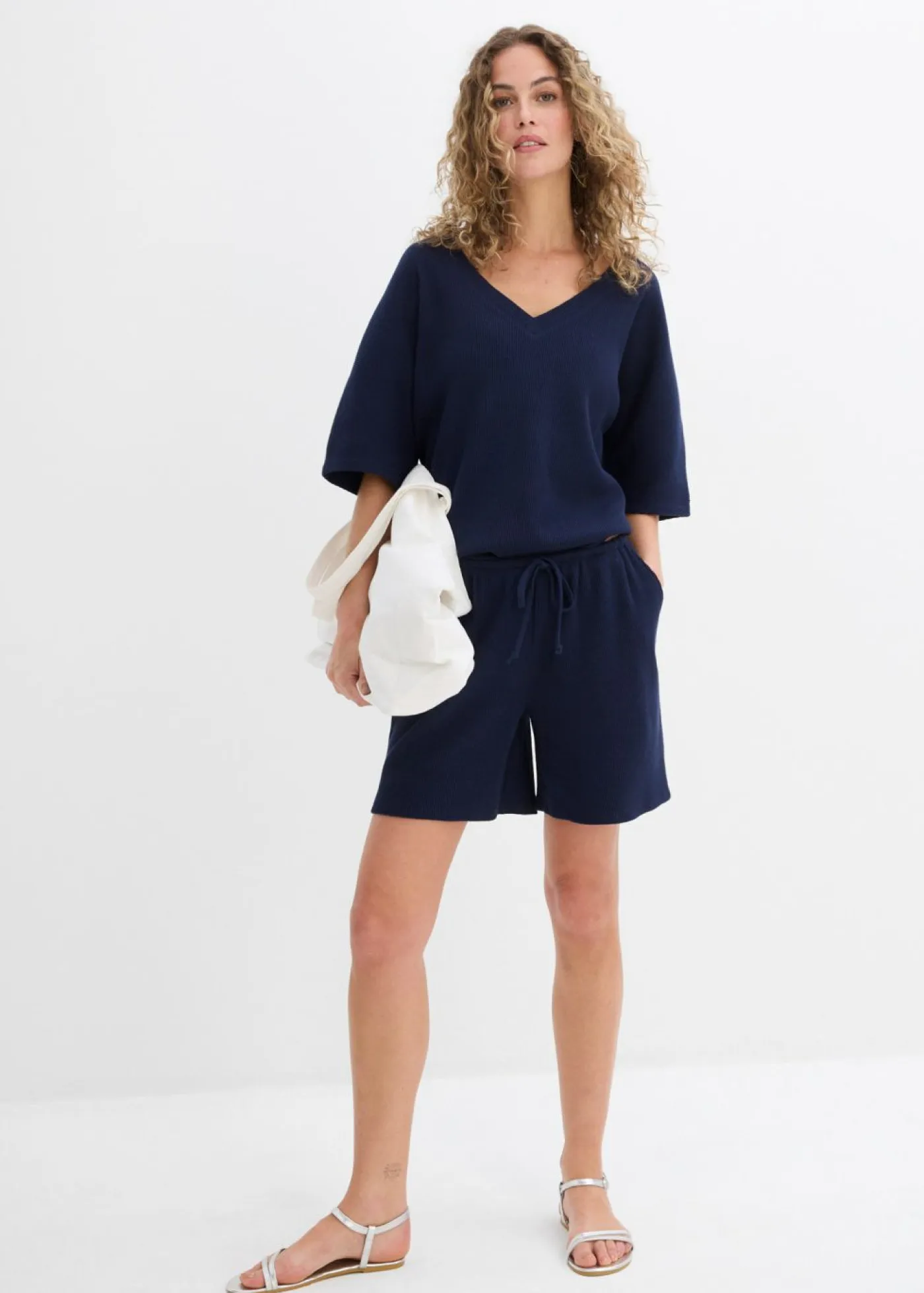 bonprix bonprix Conjuntos De Ropa|Shorts>Pantalón corto de algodón puro con estructura Azul marino