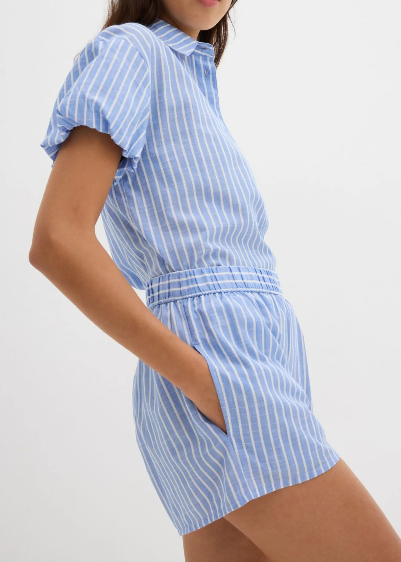 bonprix bonprix Shorts|Pantalones>Pantalón corto de algodón puro Azul-blanco con rayas