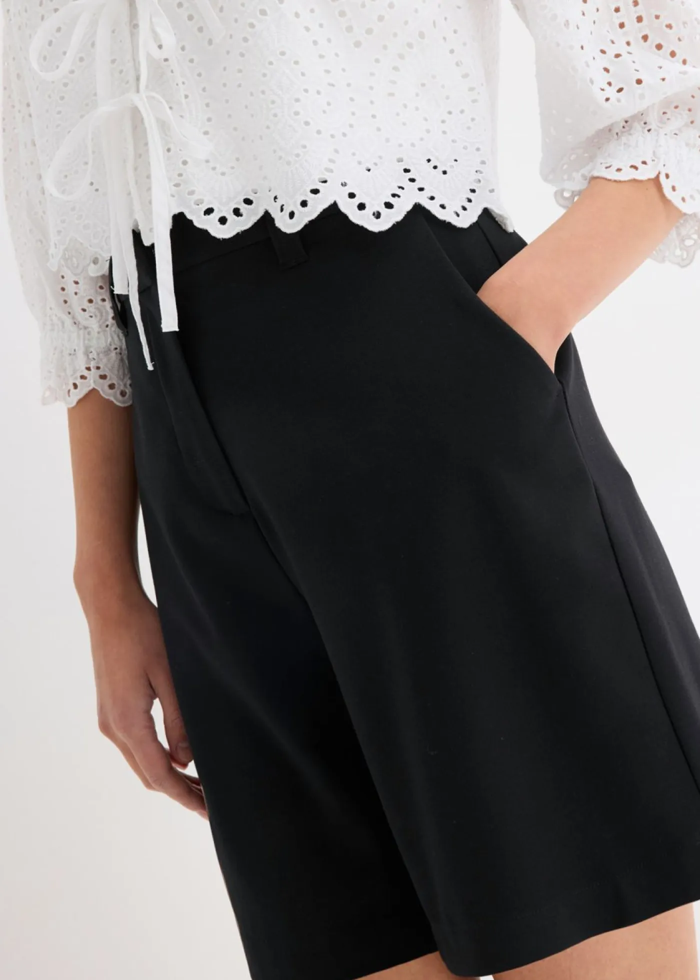 Mujer bonprix bonprix Pantalón corto tipo bermudas con pinzas