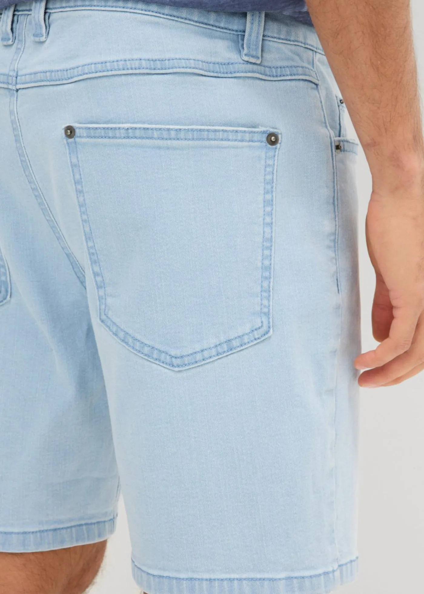 Hombre bonprix bonprix Pantalón corto vaquero elástico, loose fit, extra ancho