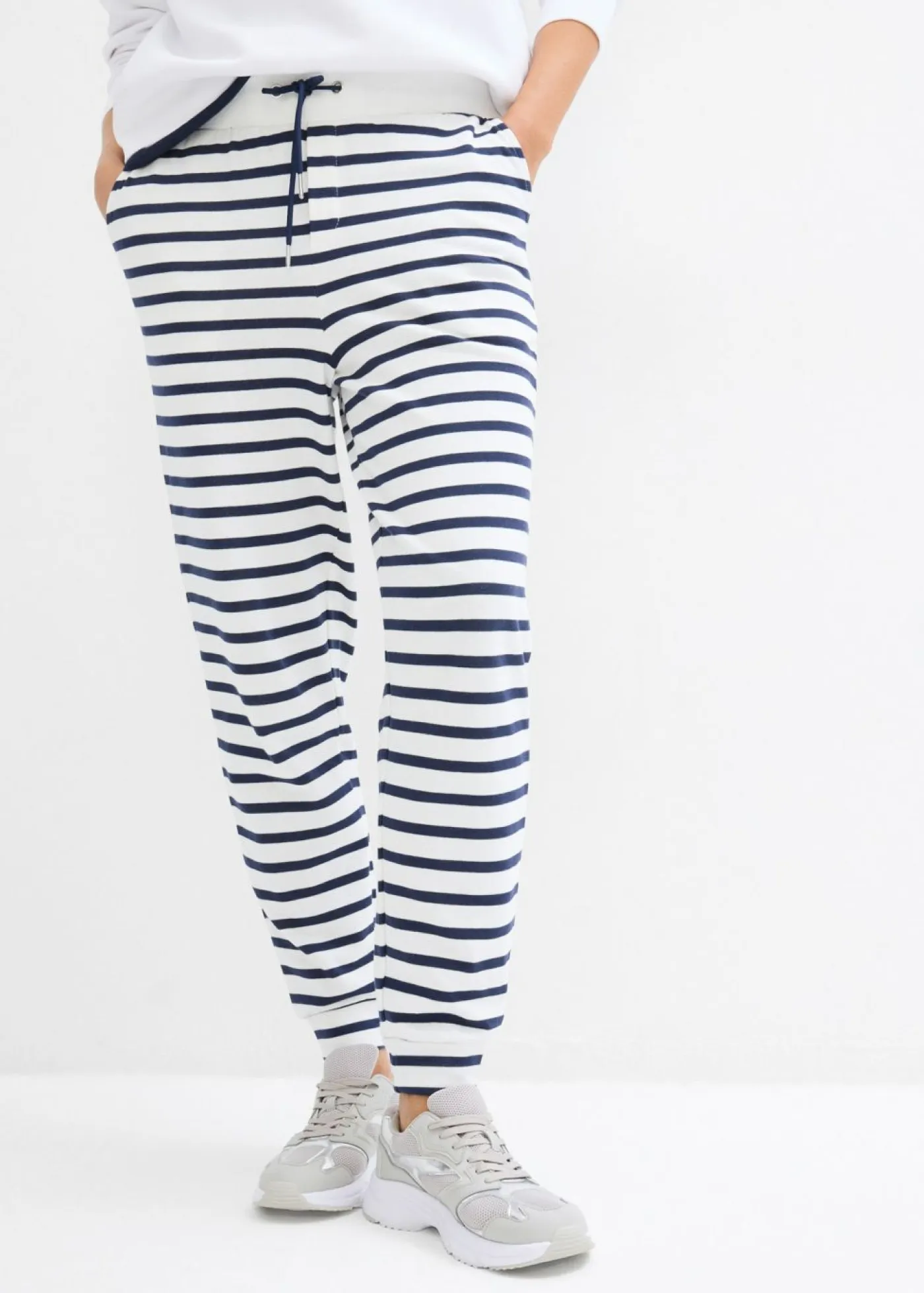 bonprix bonprix Básicos|Ropa Cómoda>Pantalón de chándal Blanco lana-azul marino con rayas