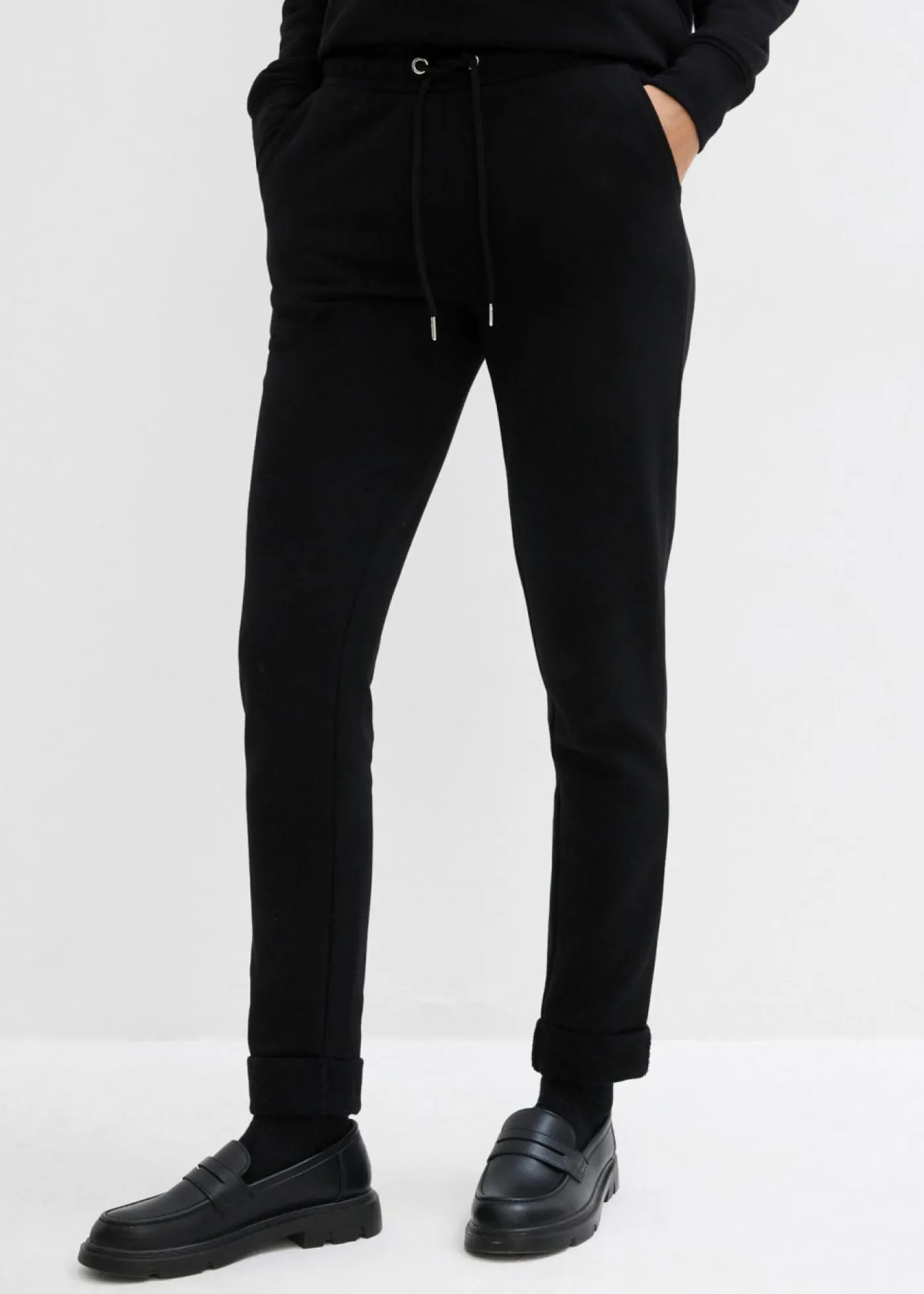 bonprix bonprix Básicos|Ropa Cómoda>Pantalón de chándal ajustado Negro