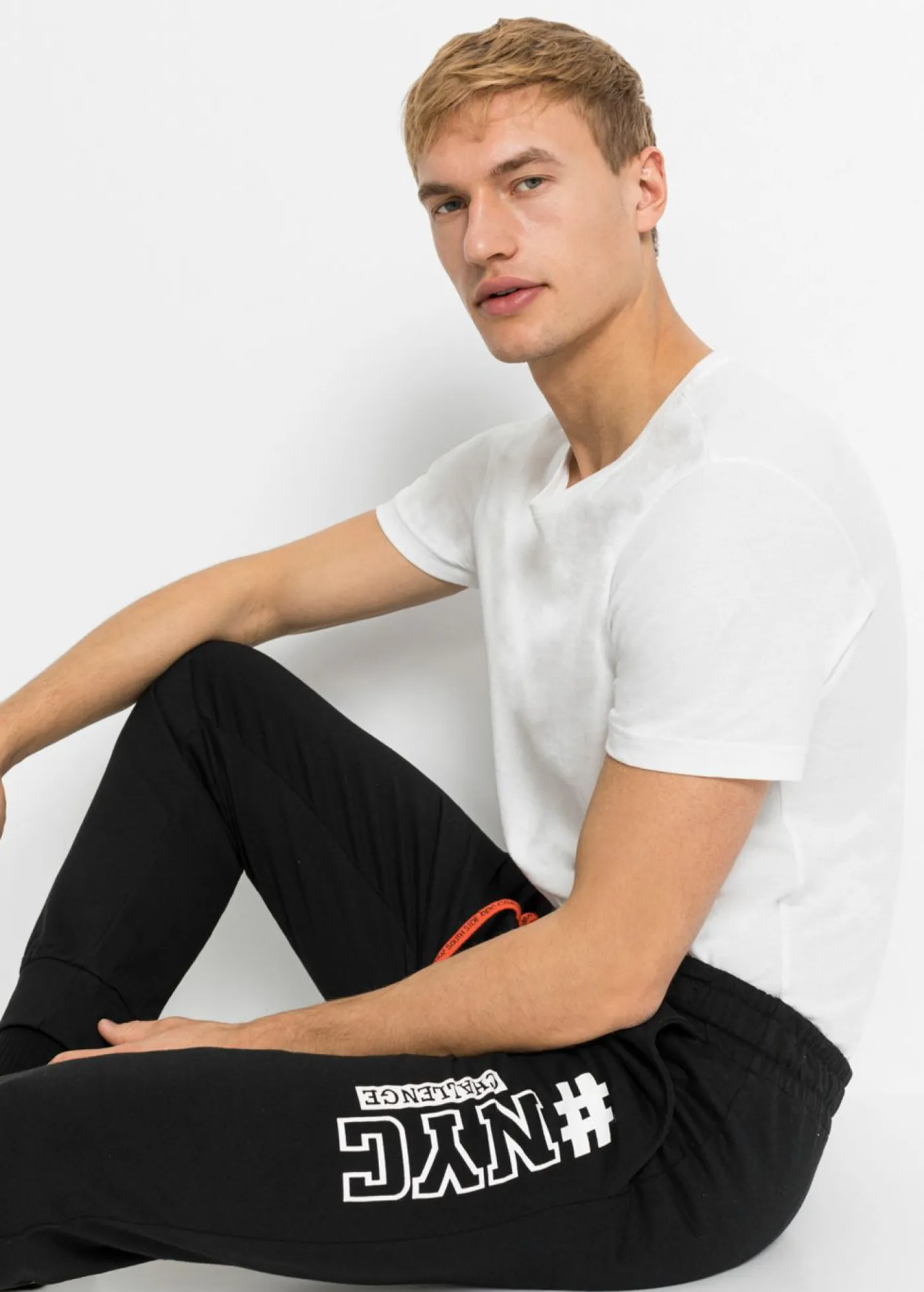 bonprix bonprix Ropa Deportiva|Pantalones>Pantalón de chándal con poliéster reciclado Negro