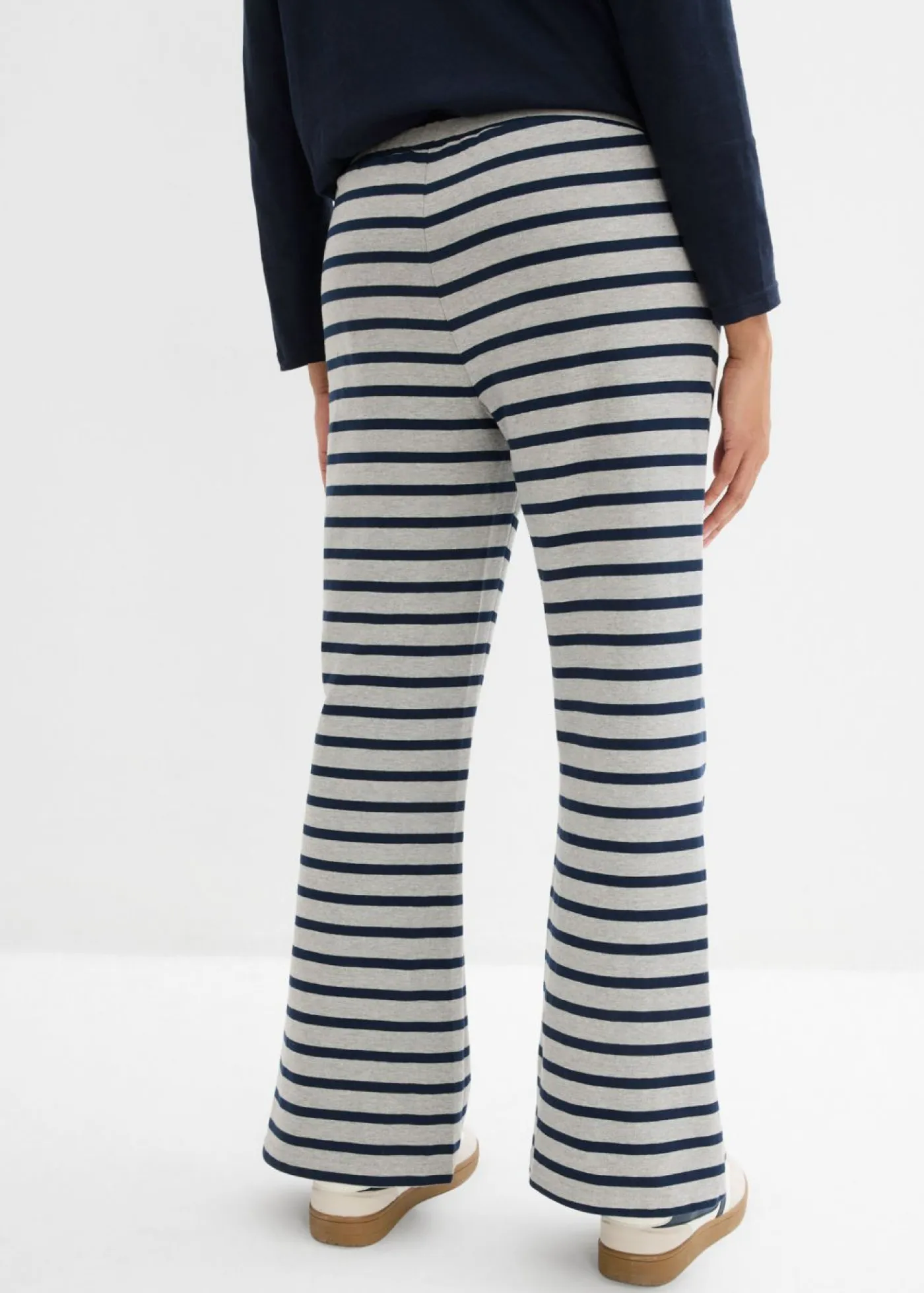 bonprix bonprix Básicos|Ropa Cómoda>Pantalón de chándal de algodón ecológico puro gris claro jaspeado-azul marino con rayas