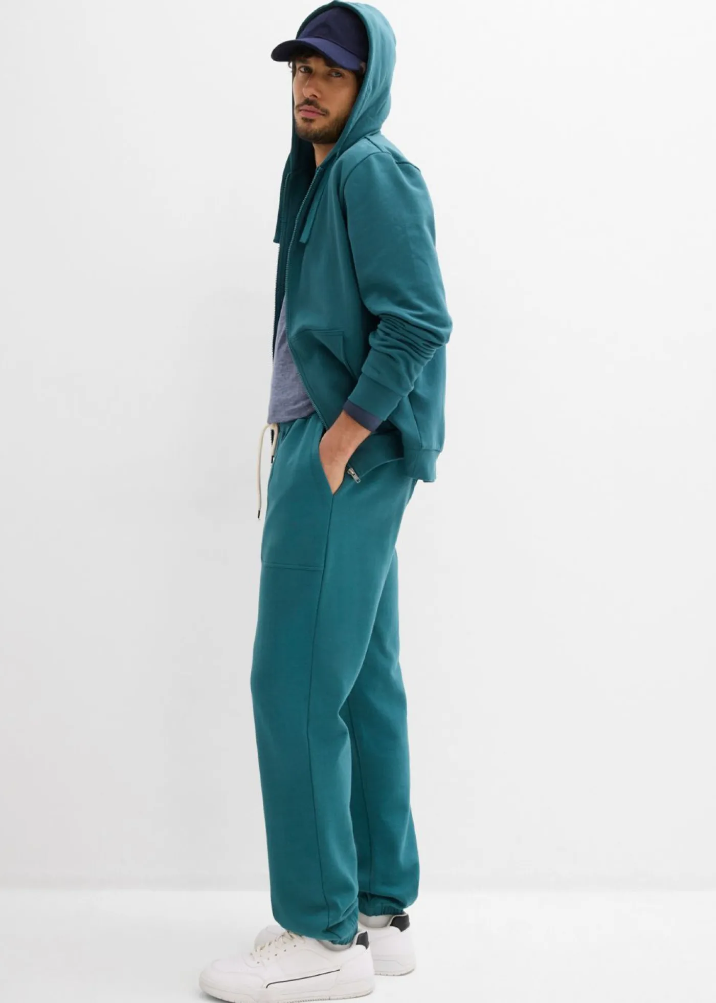 bonprix bonprix Básicos En Rebajas|Ropa Deportiva>Pantalón de chándal de algodón orgánico puro verde pimiento