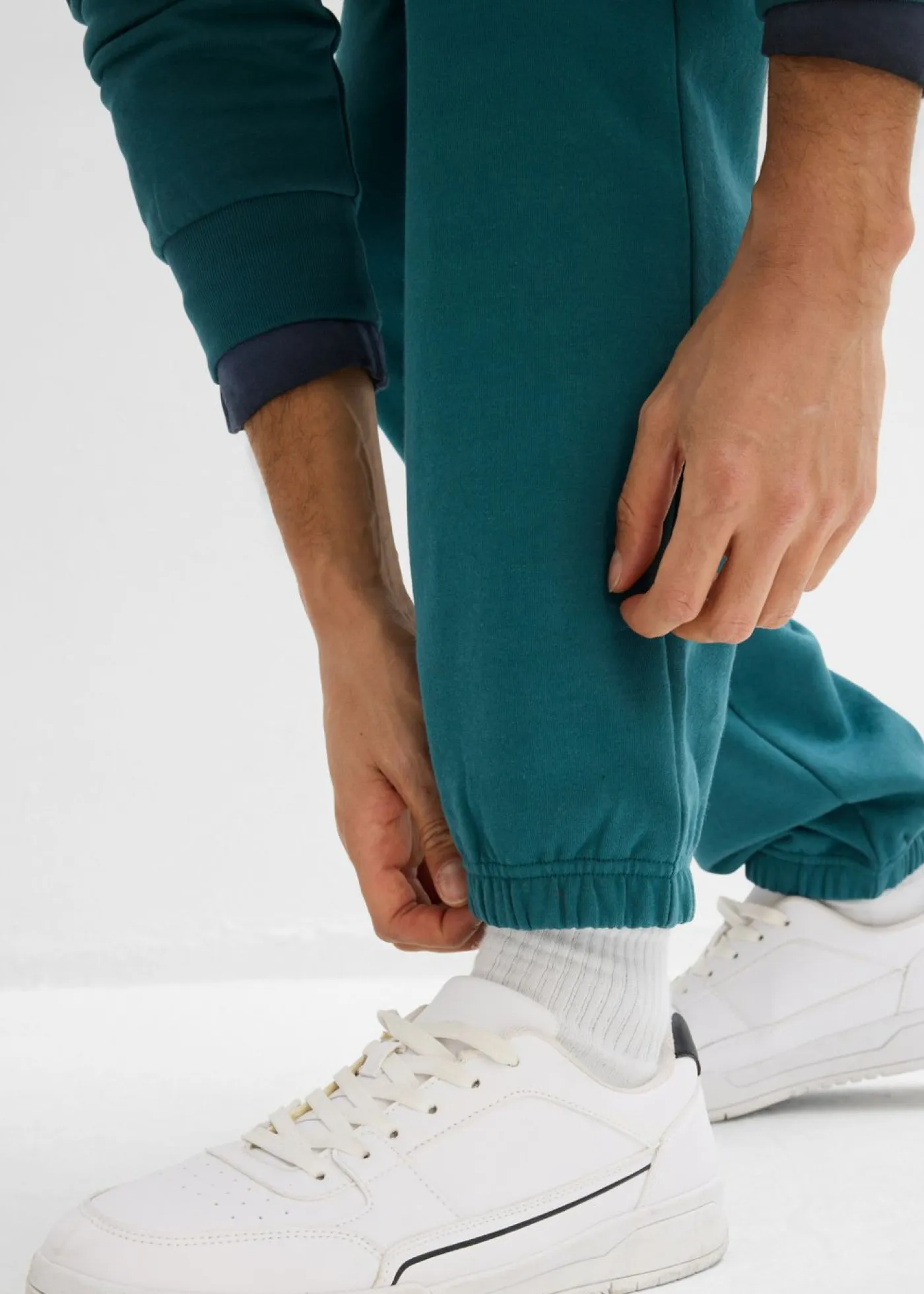 bonprix bonprix Básicos En Rebajas|Ropa Deportiva>Pantalón de chándal de algodón orgánico puro verde pimiento