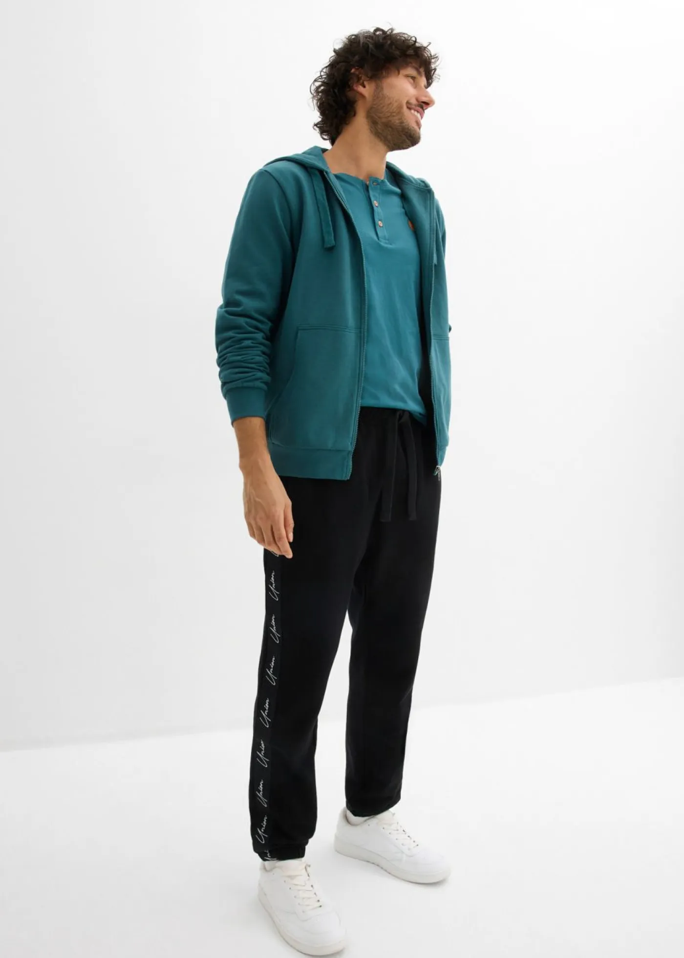 bonprix bonprix Ropa Deportiva|Pantalones>Pantalón de chándal de algodón orgánico puro, loose fit Negro