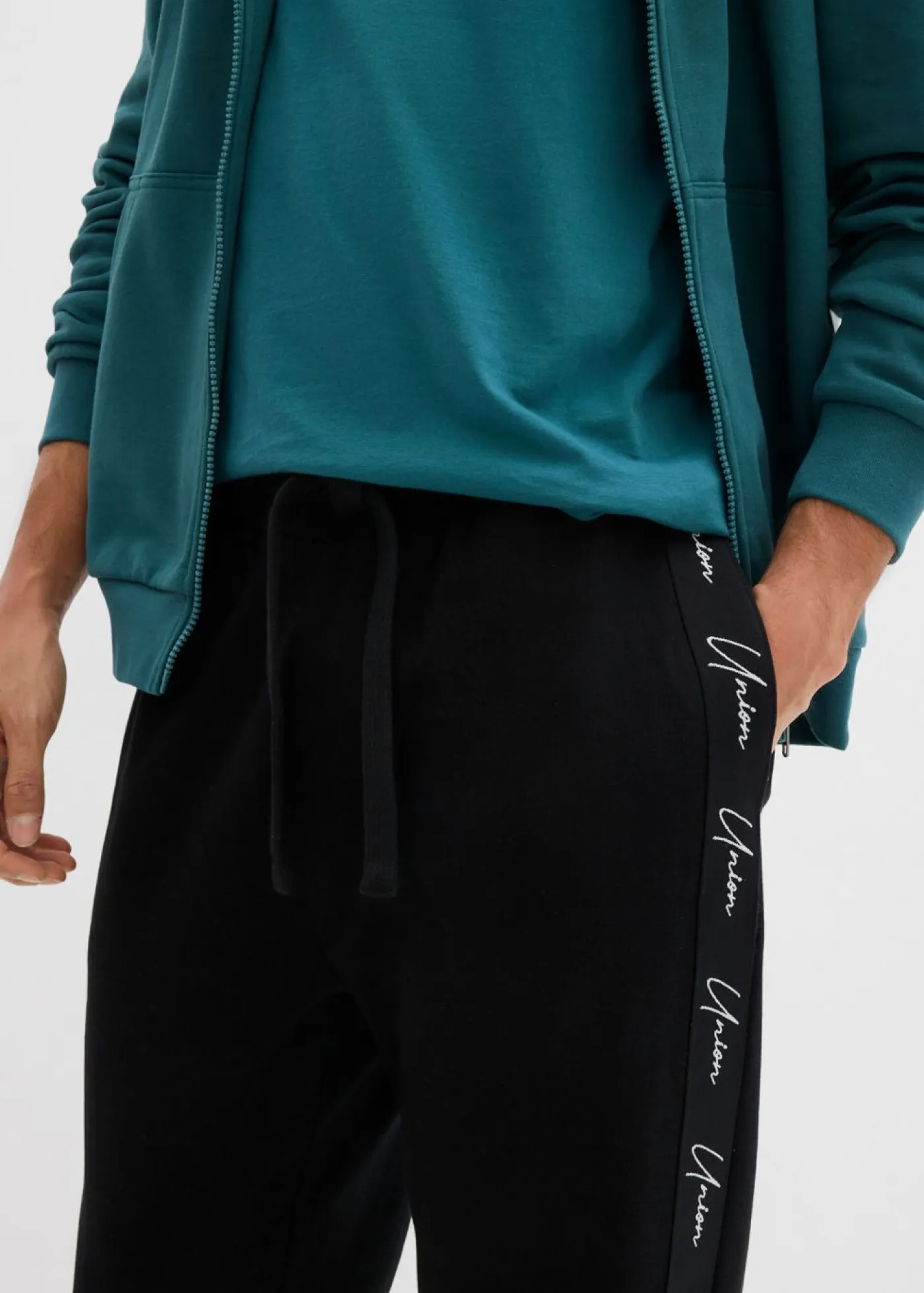 bonprix bonprix Ropa Deportiva|Pantalones>Pantalón de chándal de algodón orgánico puro, loose fit Negro