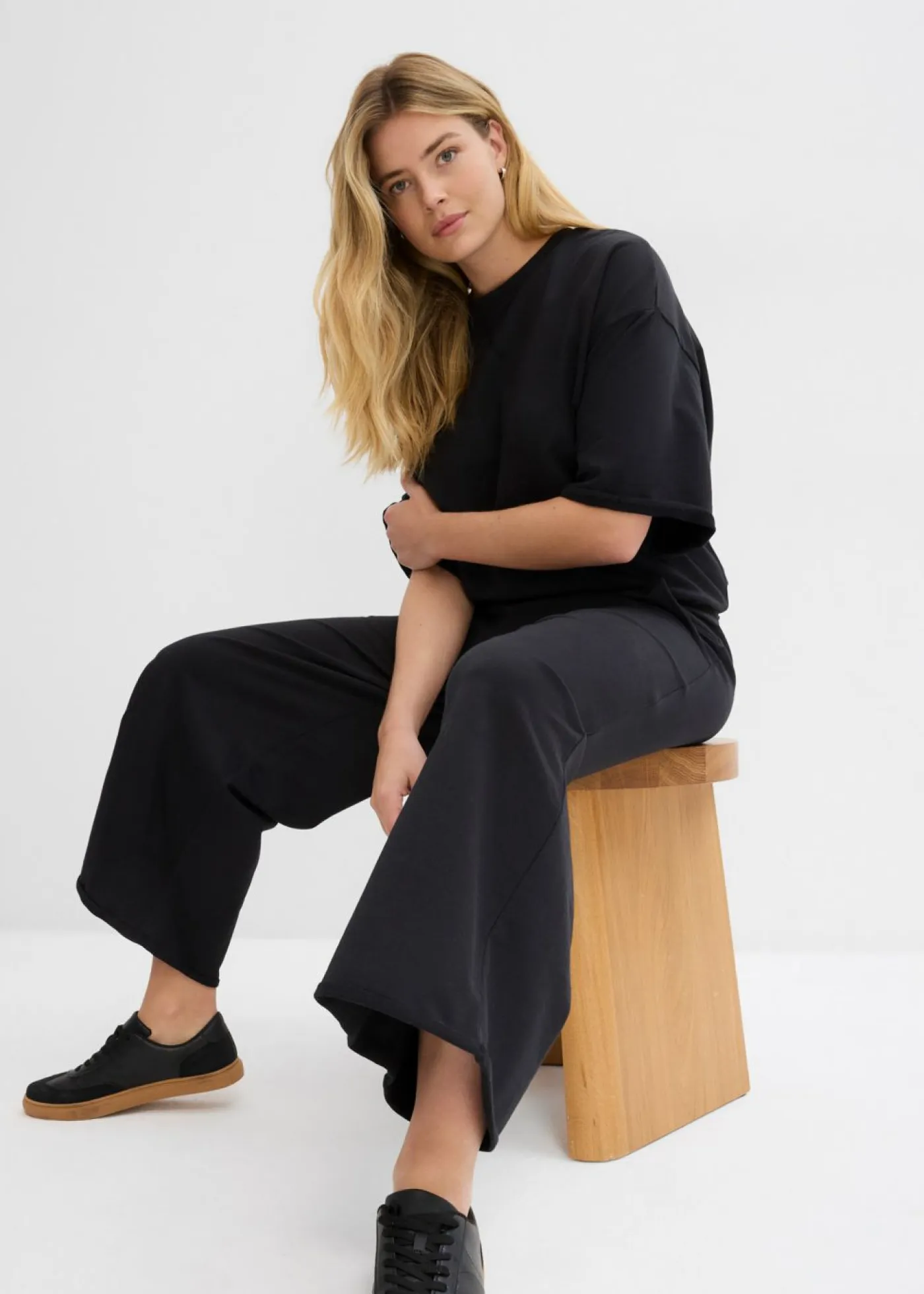 Mujer bonprix bonprix Pantalón de chándal de algodón orgánico con largo capri