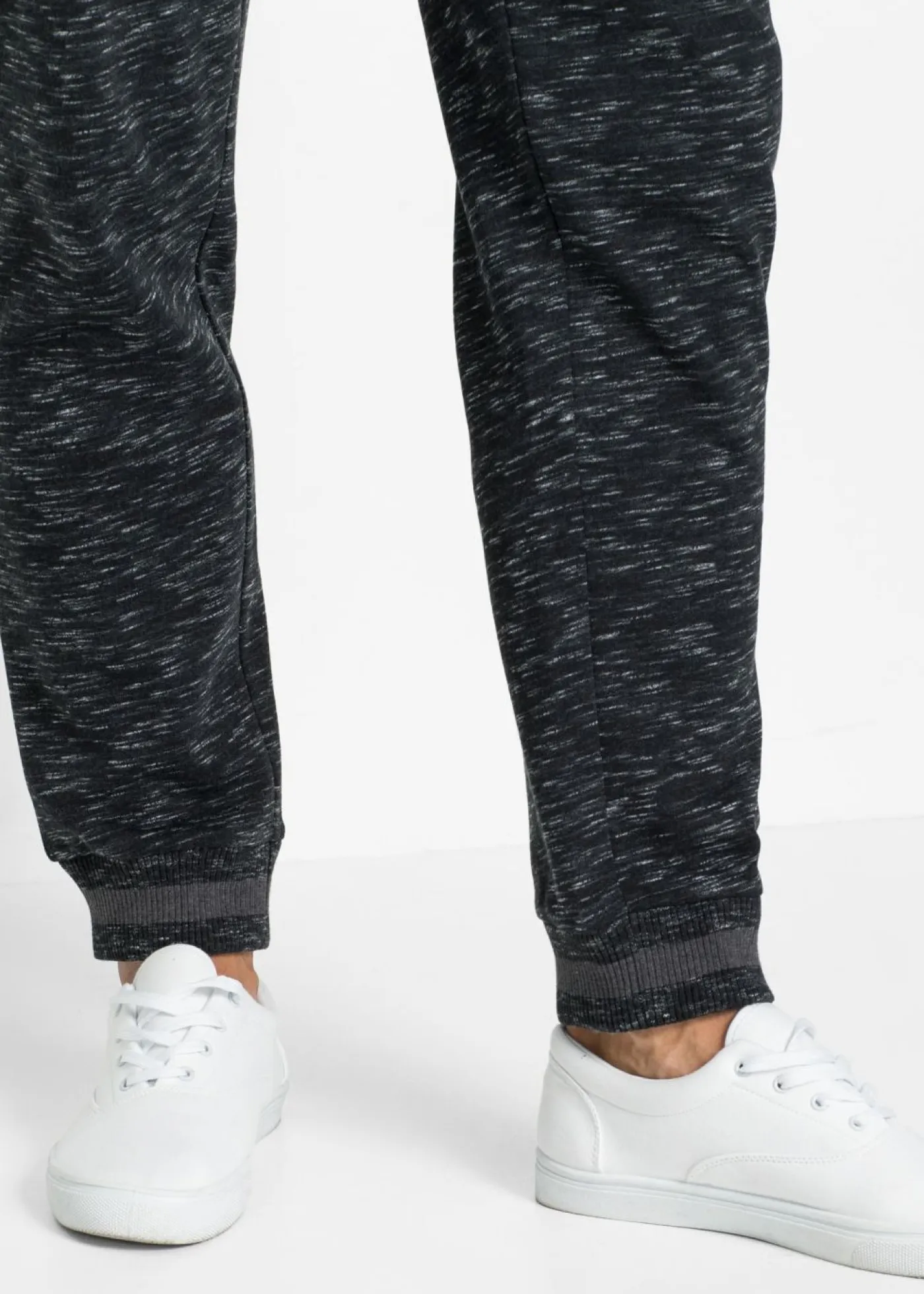 bonprix bonprix Ropa Deportiva|Pantalones>Pantalón de chándal jaspeado con cintura de canalé Negro jaspeado