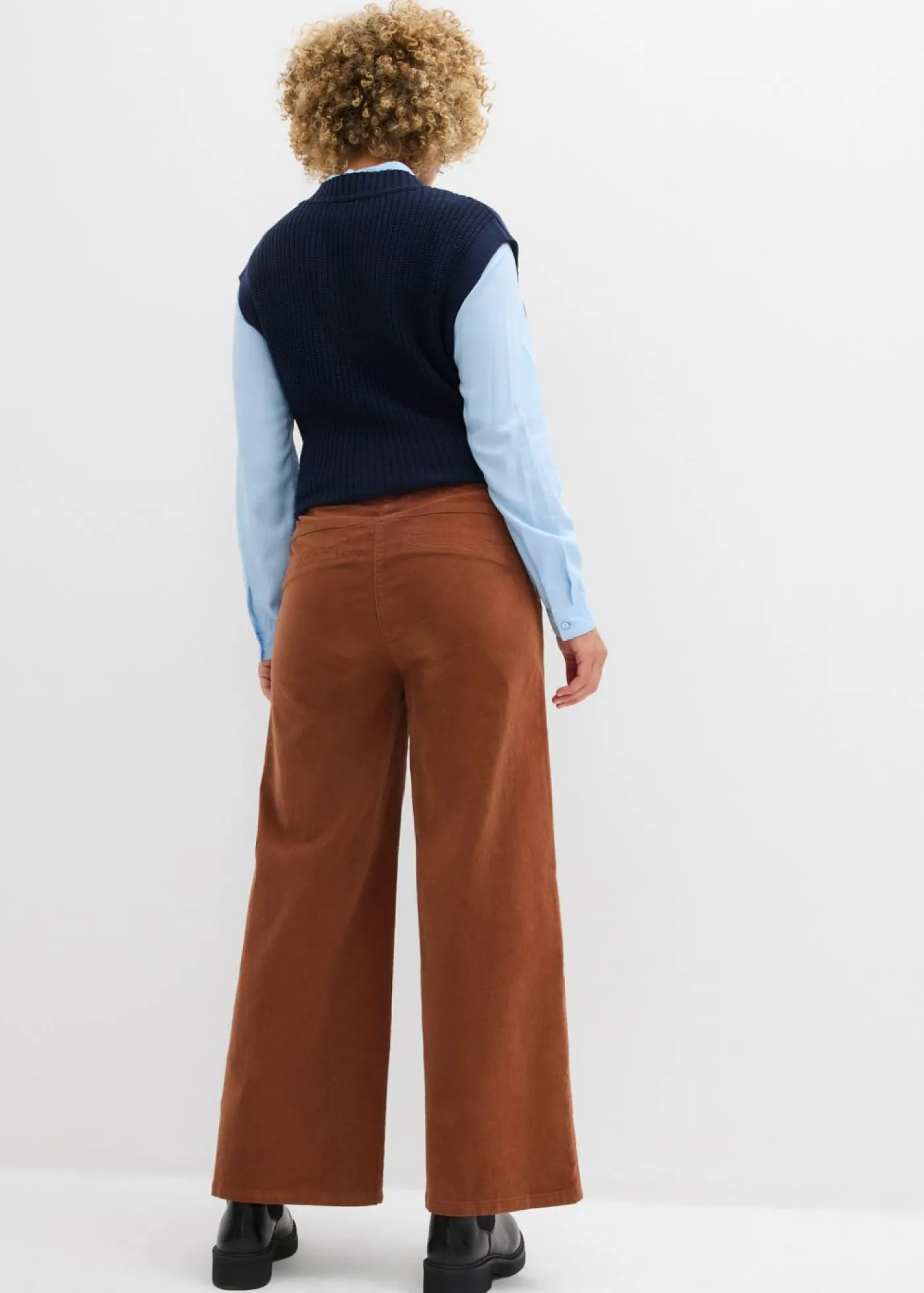 bonprix bonprix Pantalones>Pantalón de pana con cintura cómoda, high waist marrón ladrillo