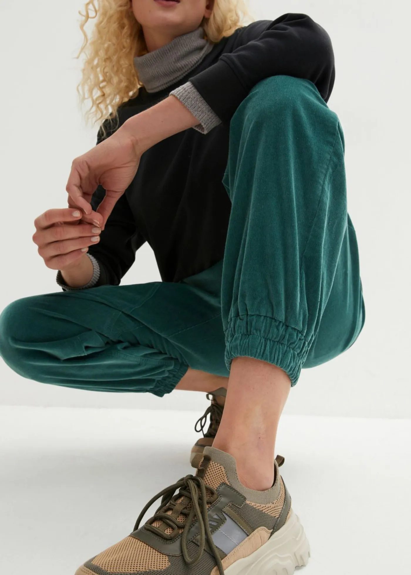 bonprix bonprix Pantalones>Pantalón de pana de mezcla de algodón verde mate