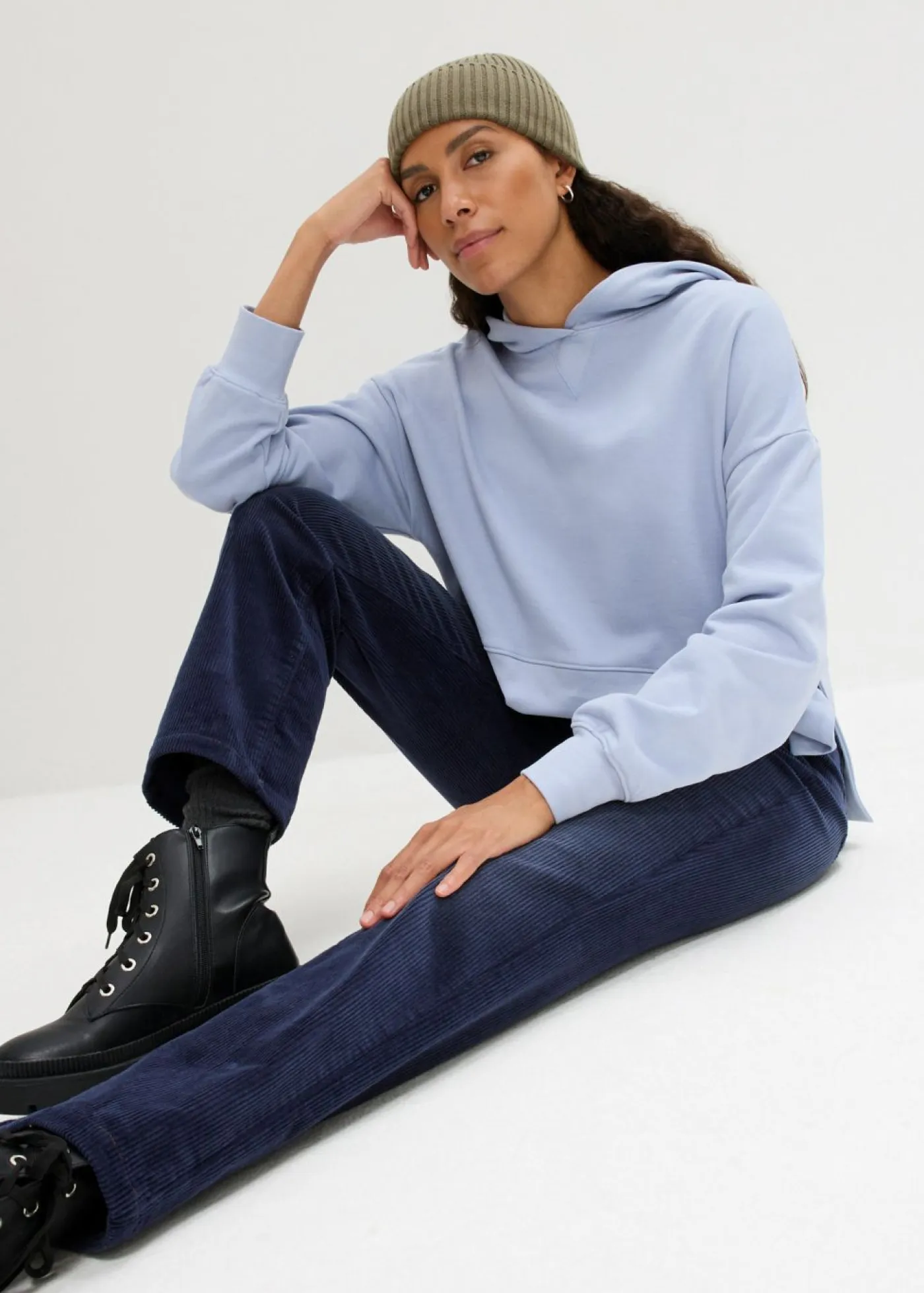 Mujer bonprix bonprix Pantalón de pana elástico de corte ancho