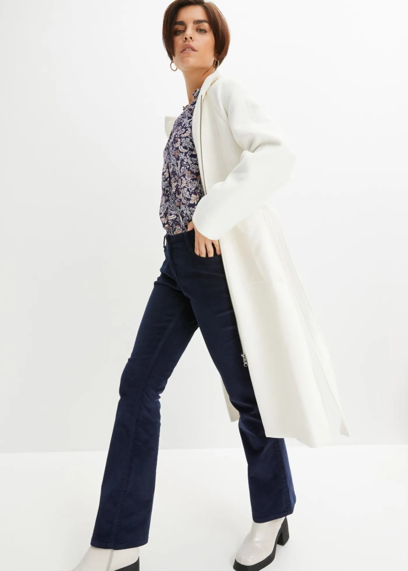 Mujer bonprix bonprix Pantalón de pana elástico de corte recto