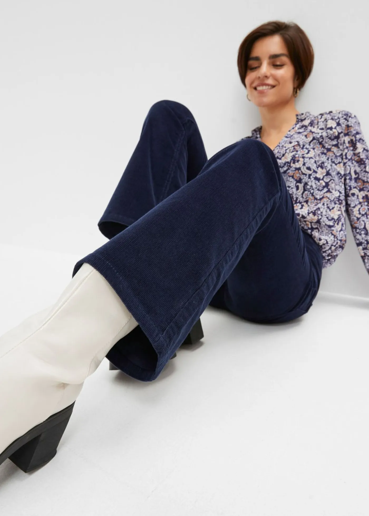 Mujer bonprix bonprix Pantalón de pana elástico de corte recto