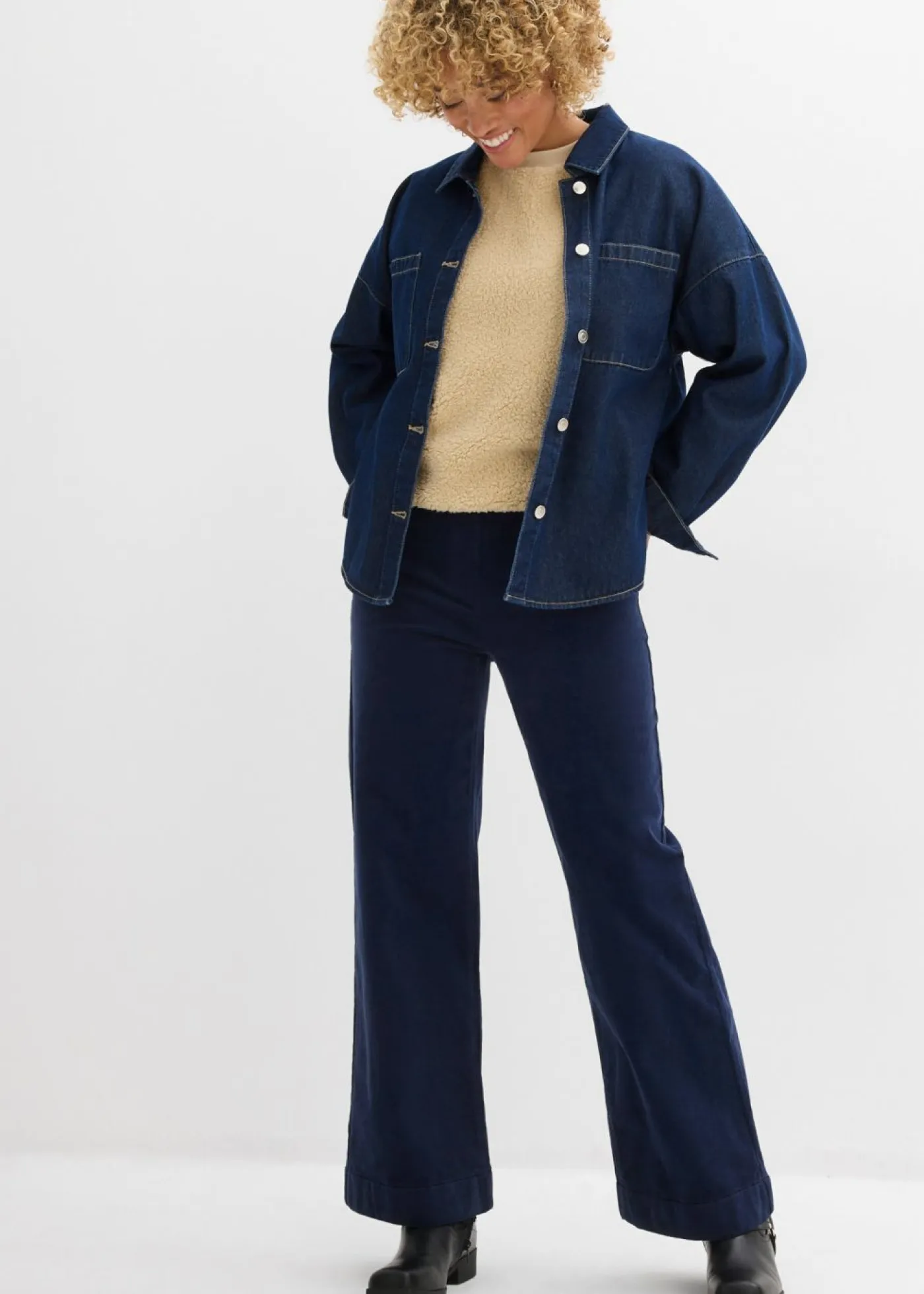 bonprix bonprix Pantalones>Pantalón de pana elástico y ancho, high waist Azul marino