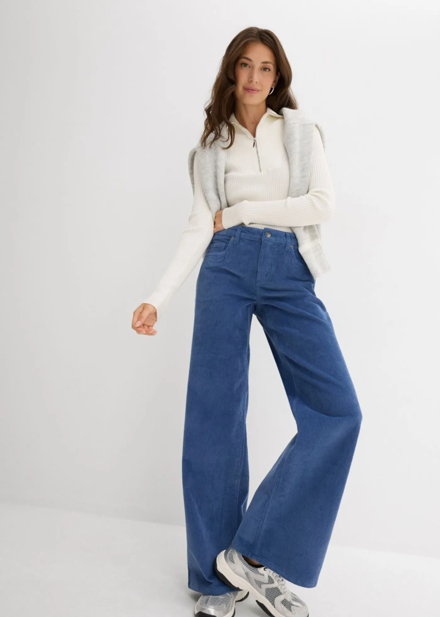 bonprix bonprix Pantalones>Pantalón de pana en mezcla de algodón elástico Azul vaquero