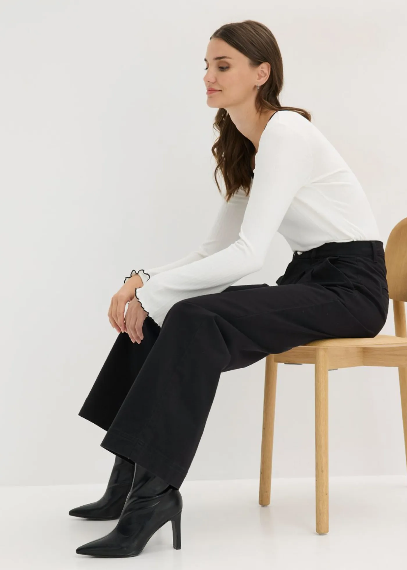 Mujer bonprix bonprix Pantalón de pernera ancha con cinturilla cómoda y pinzas