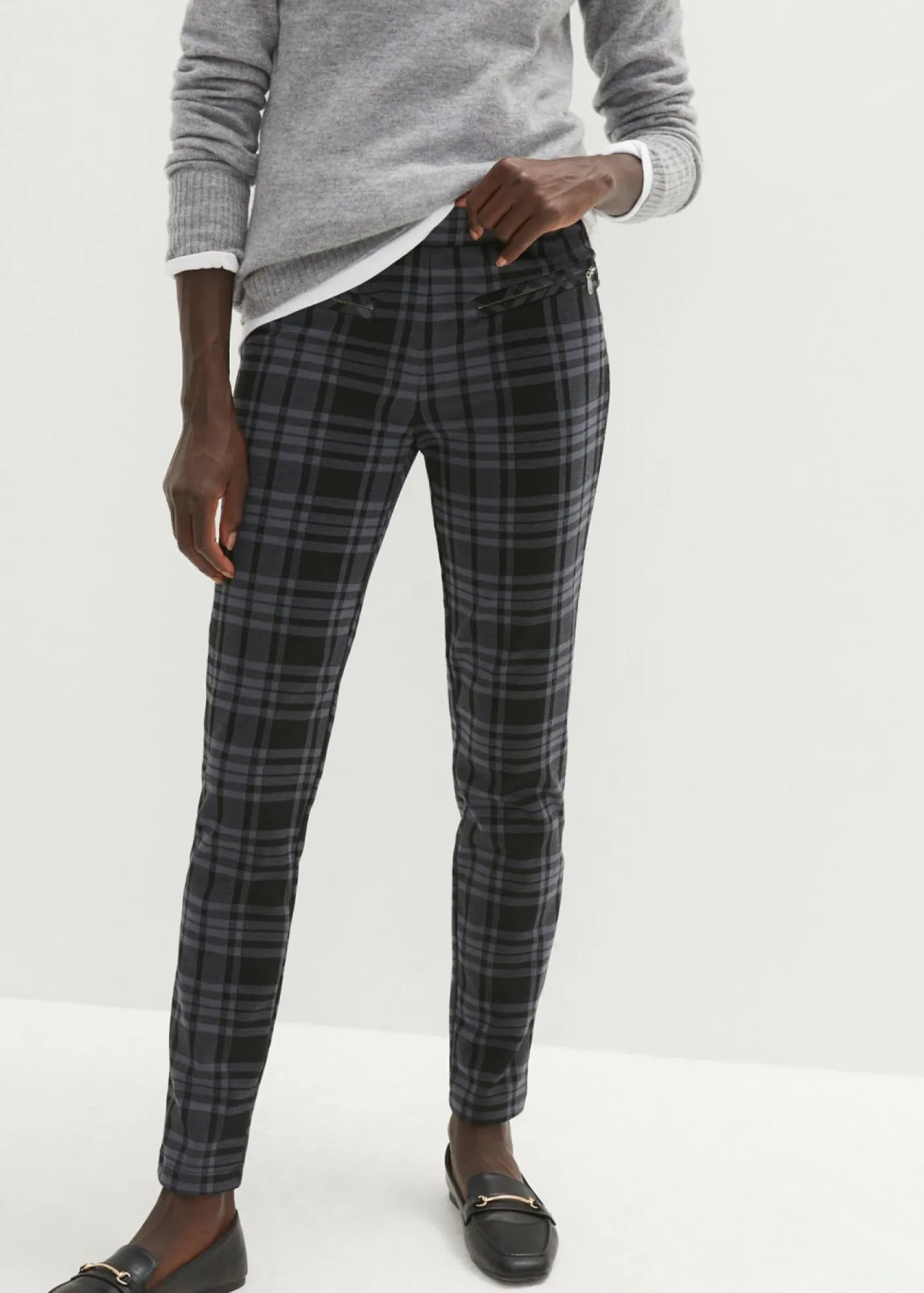 bonprix bonprix Pantalones>Pantalón de punto Negro/gris ahumado de cuadros