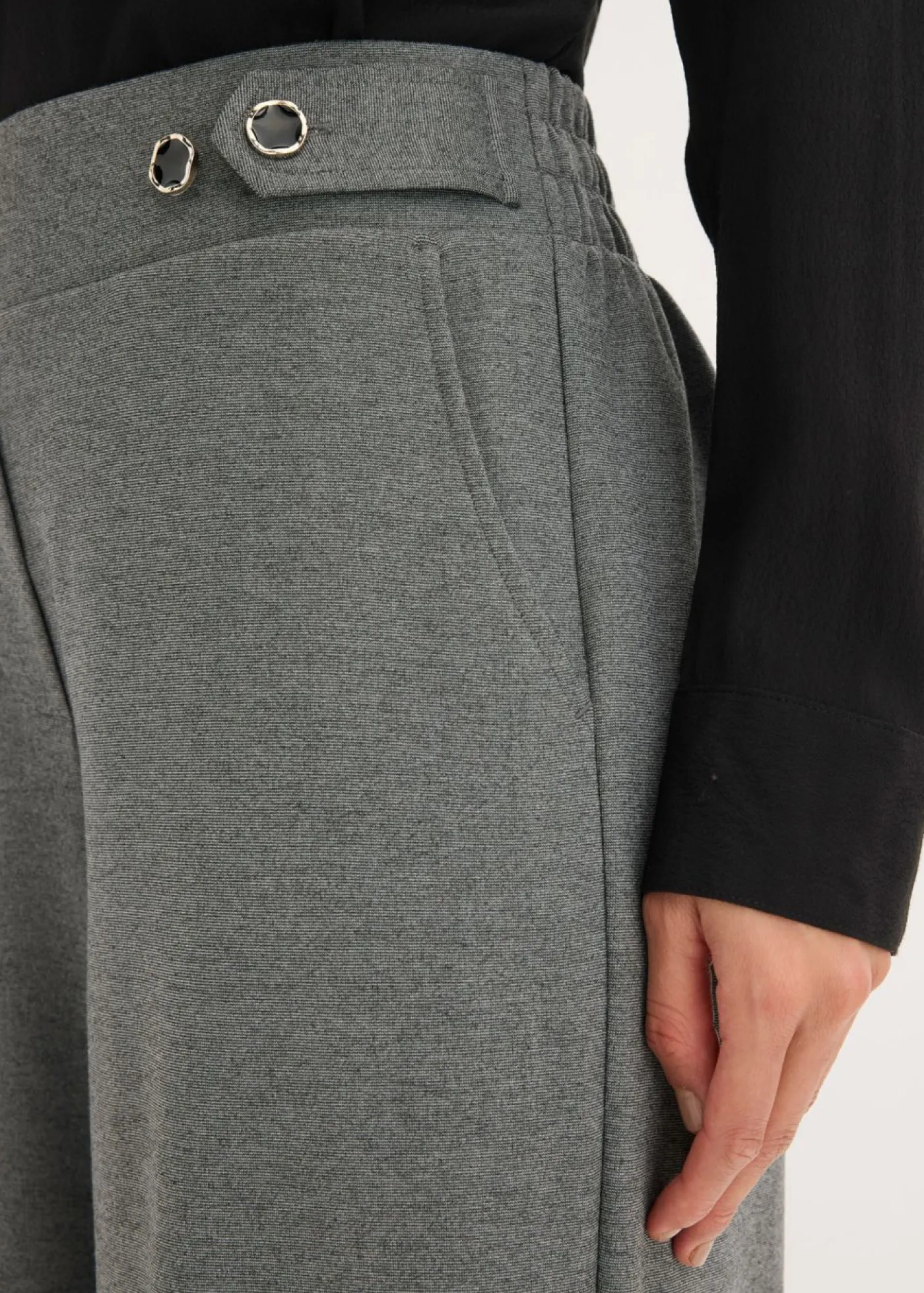 Mujer bonprix bonprix Pantalón de punto con cierre decorativo