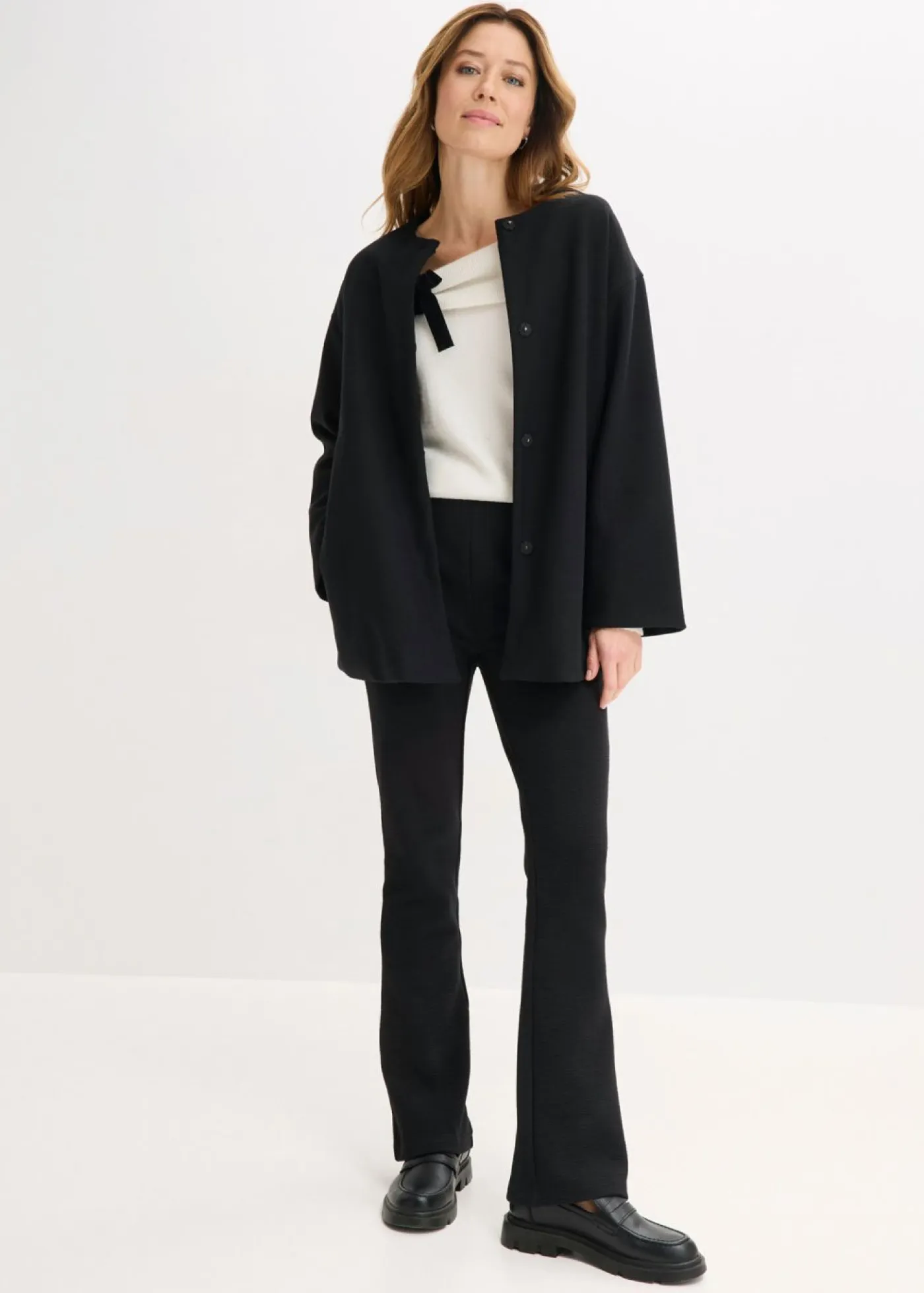 bonprix bonprix Pantalones>Pantalón de punto con efecto arrugado Negro