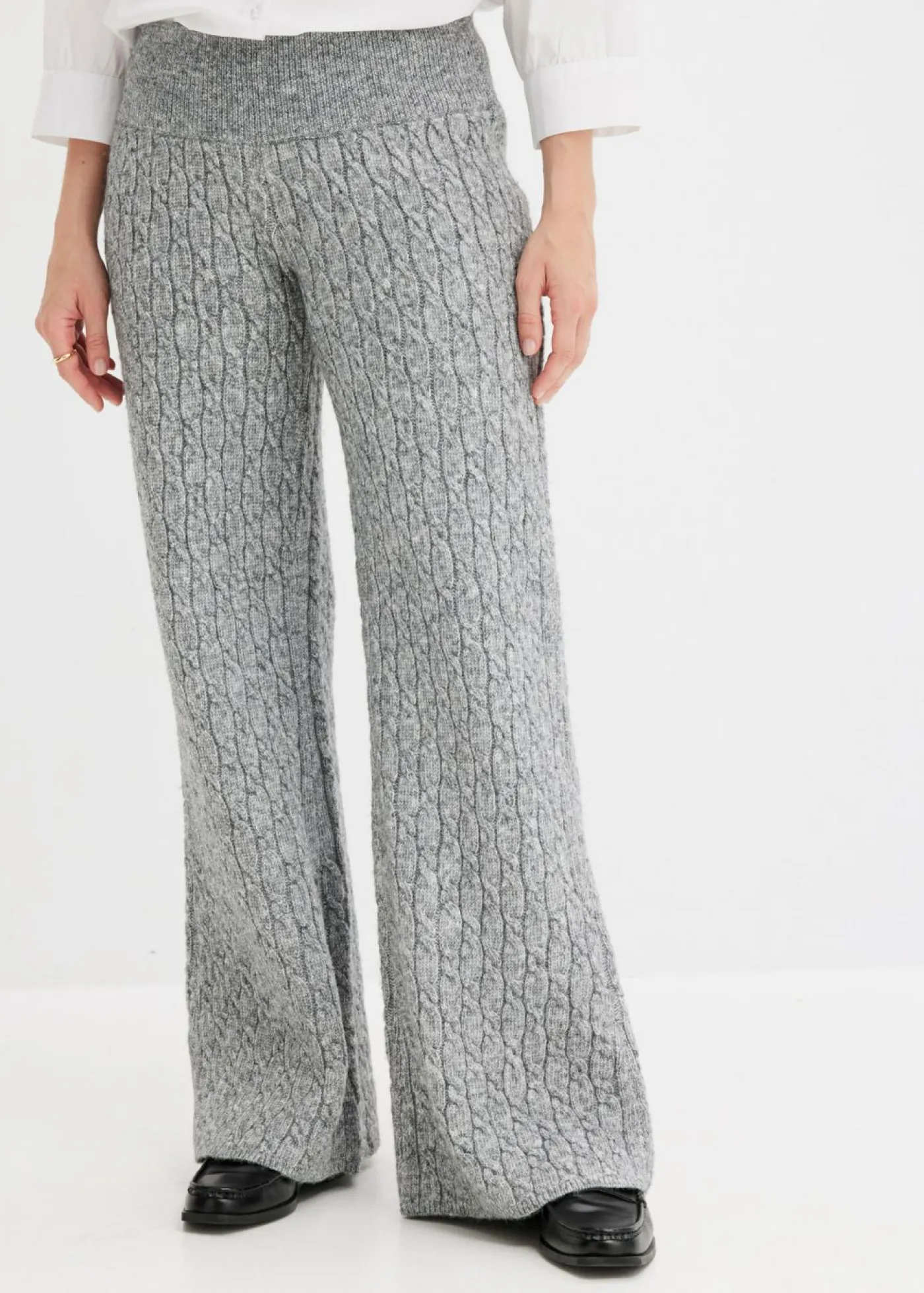 bonprix bonprix Pantalones>Pantalón de punto con patrón trenzado Gris jaspeado