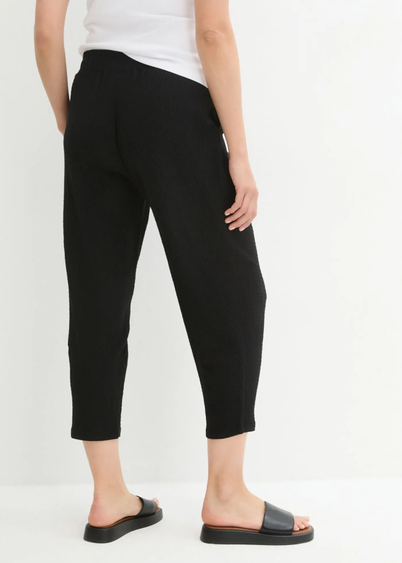 bonprix bonprix Pantalones>Pantalón de punto de material estructurado Negro
