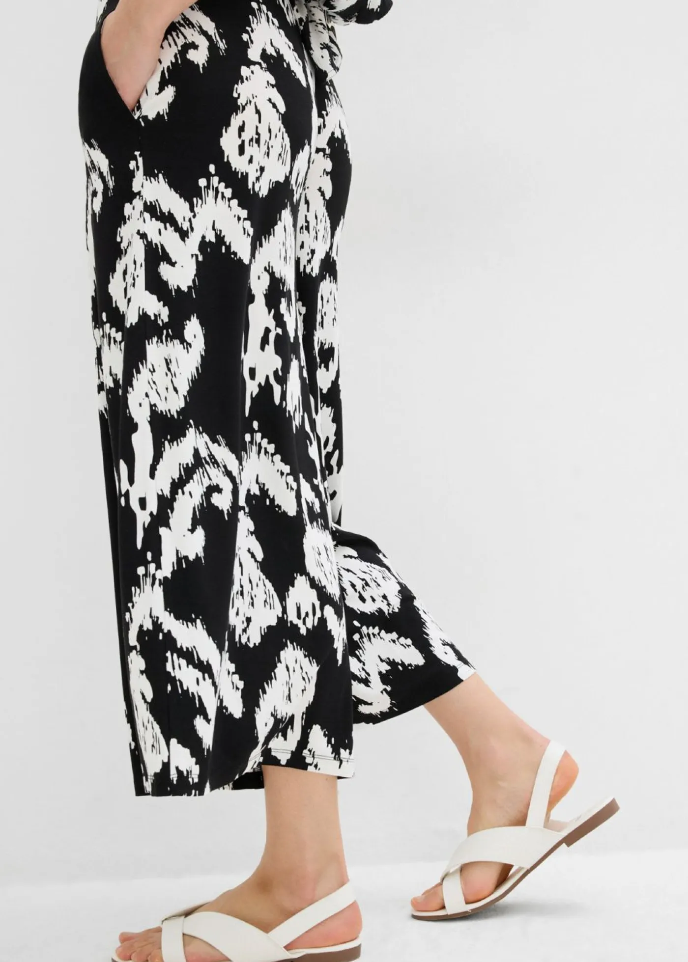 bonprix bonprix Conjuntos De Ropa|Pantalones>Pantalón de punto en mezcla de viscosa Negro-blanco lana estampado