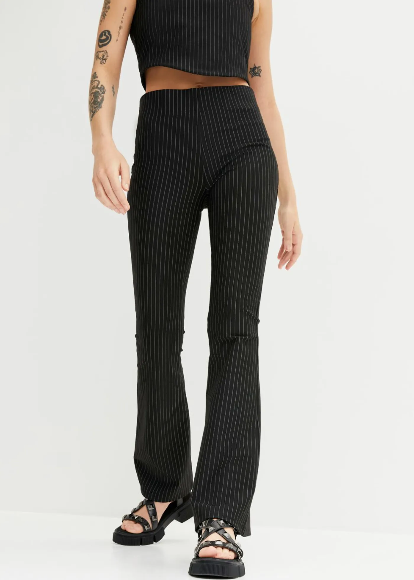 bonprix bonprix Pantalones>Pantalón de rayas Negro-gris con rayas verticales