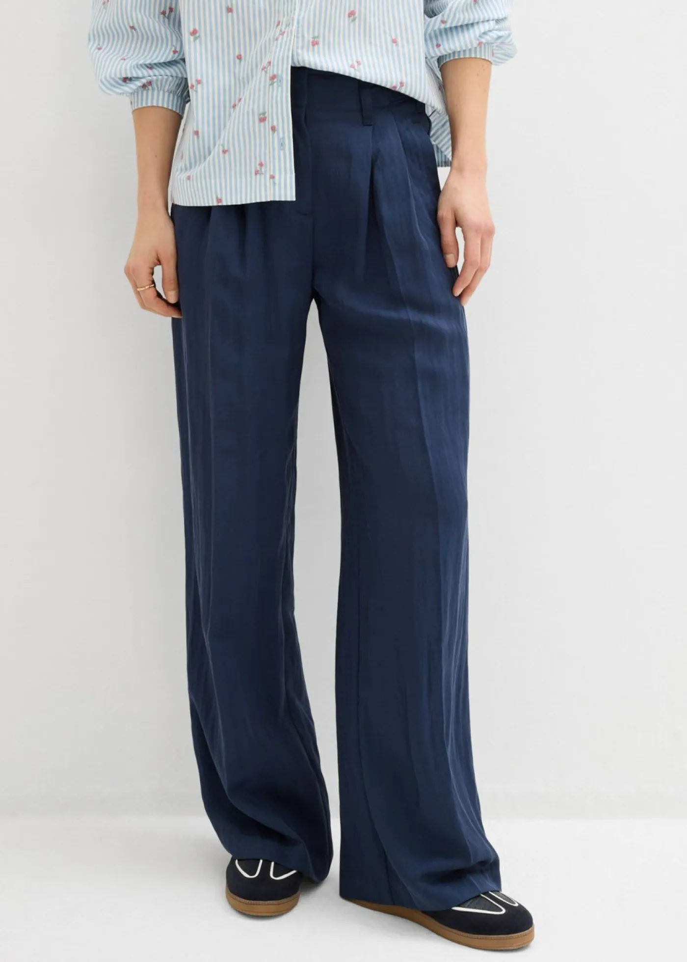 bonprix bonprix Pantalones|Novedades>Pantalón de sarga con ajuste en la cintura Azul marino