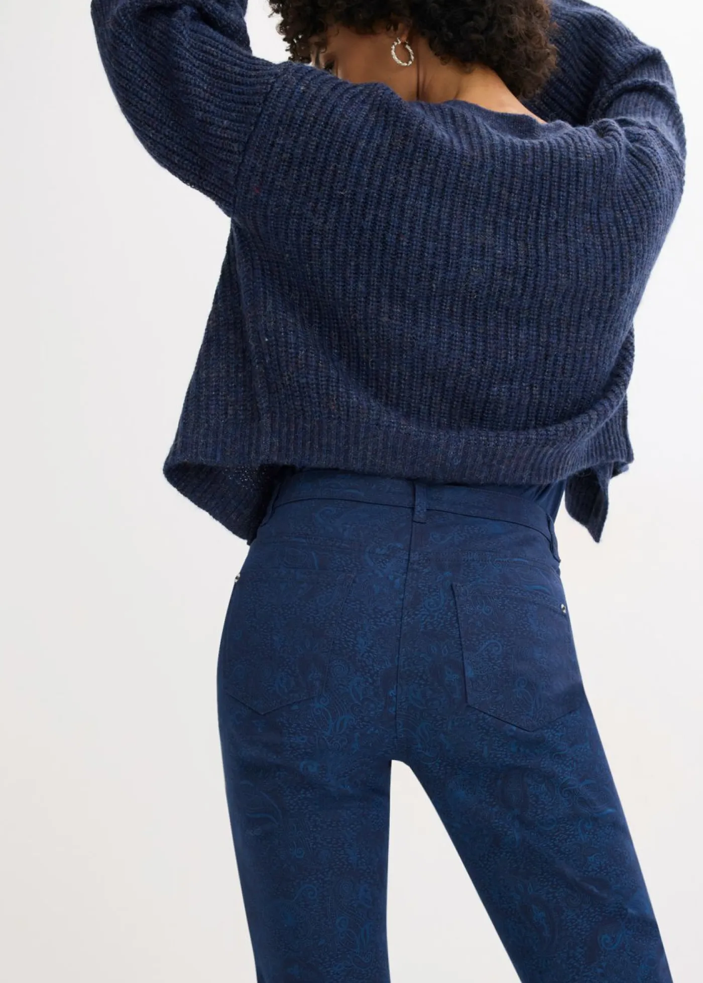 Mujer bonprix bonprix Pantalón de sarga con estampado elegante