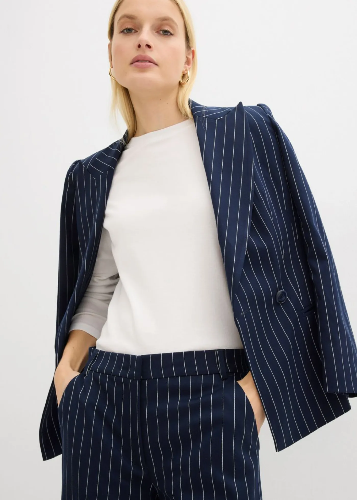 bonprix bonprix Pantalones|Novedades>Pantalón de traje con rayas azul marino/blanco lana con rayas