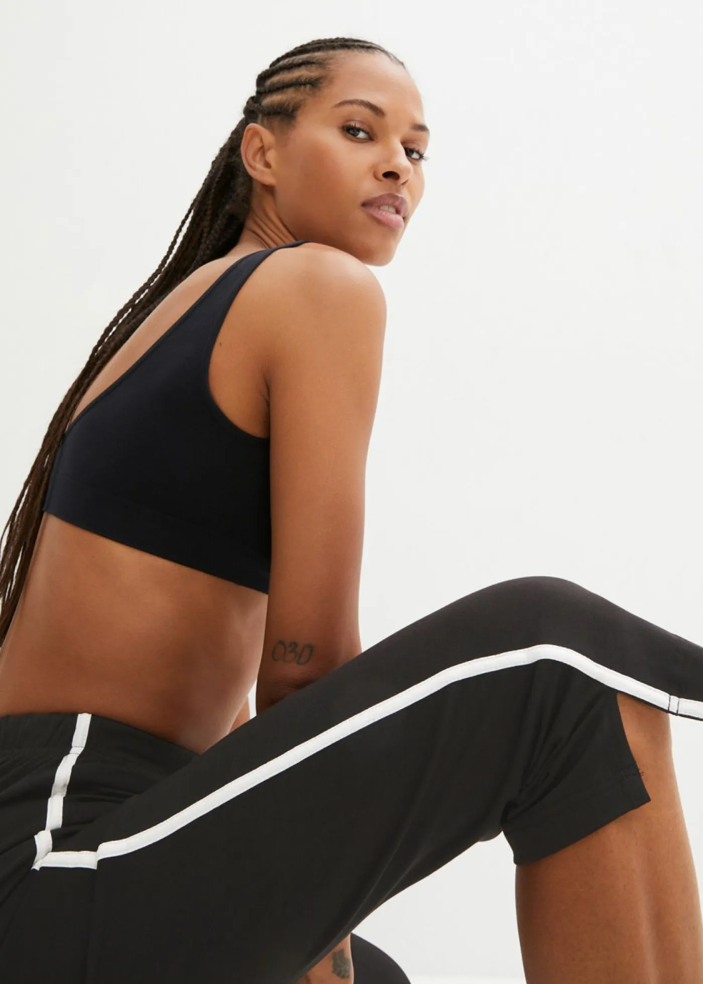 bonprix bonprix Básicos|Ropa Deportiva>Pantalón deportivo capri Negro de rayas