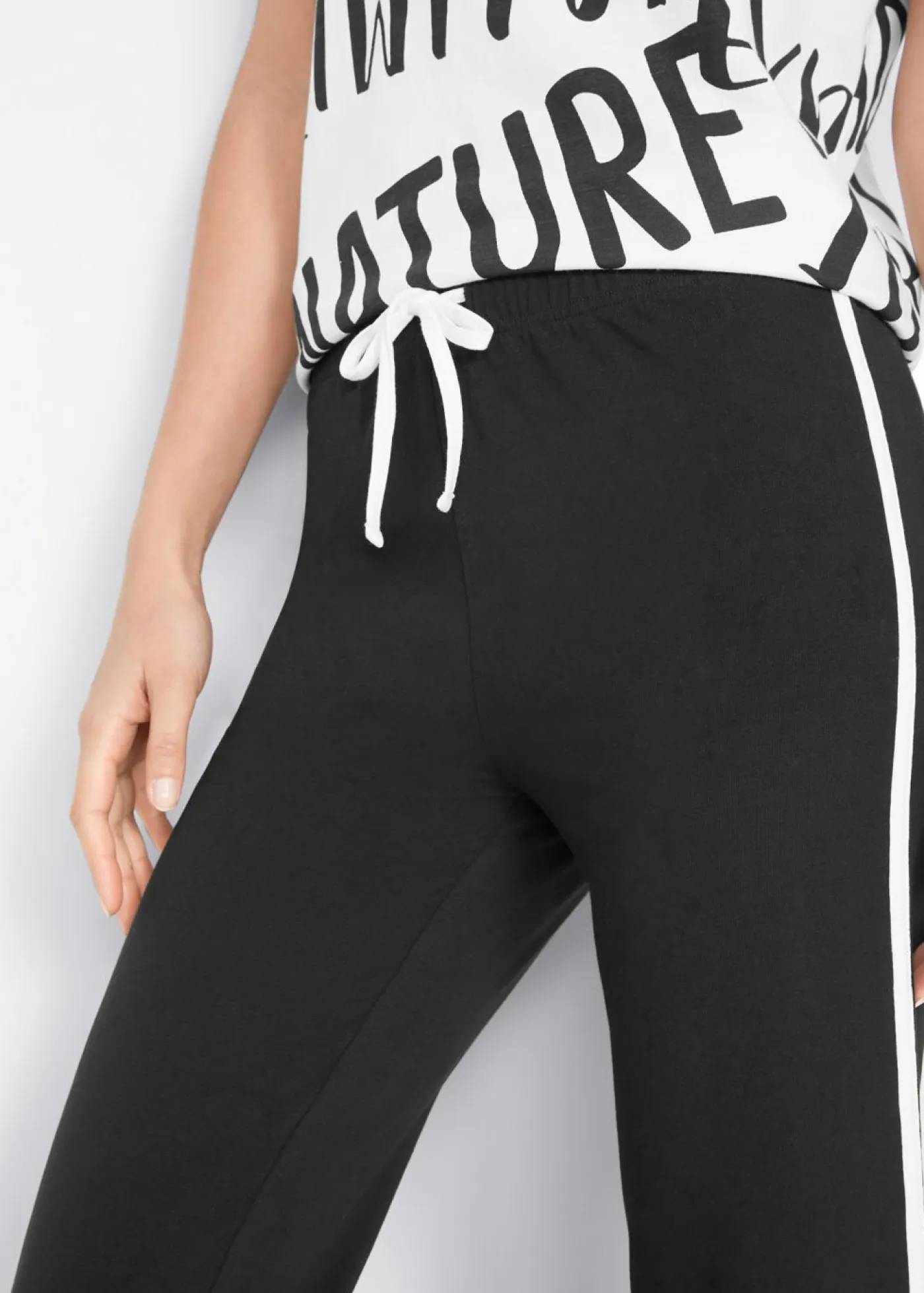 bonprix bonprix Básicos|Ropa Deportiva>Pantalón deportivo capri Negro de rayas