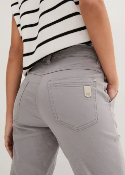 bonprix bonprix Pantalones><noscript><img width=