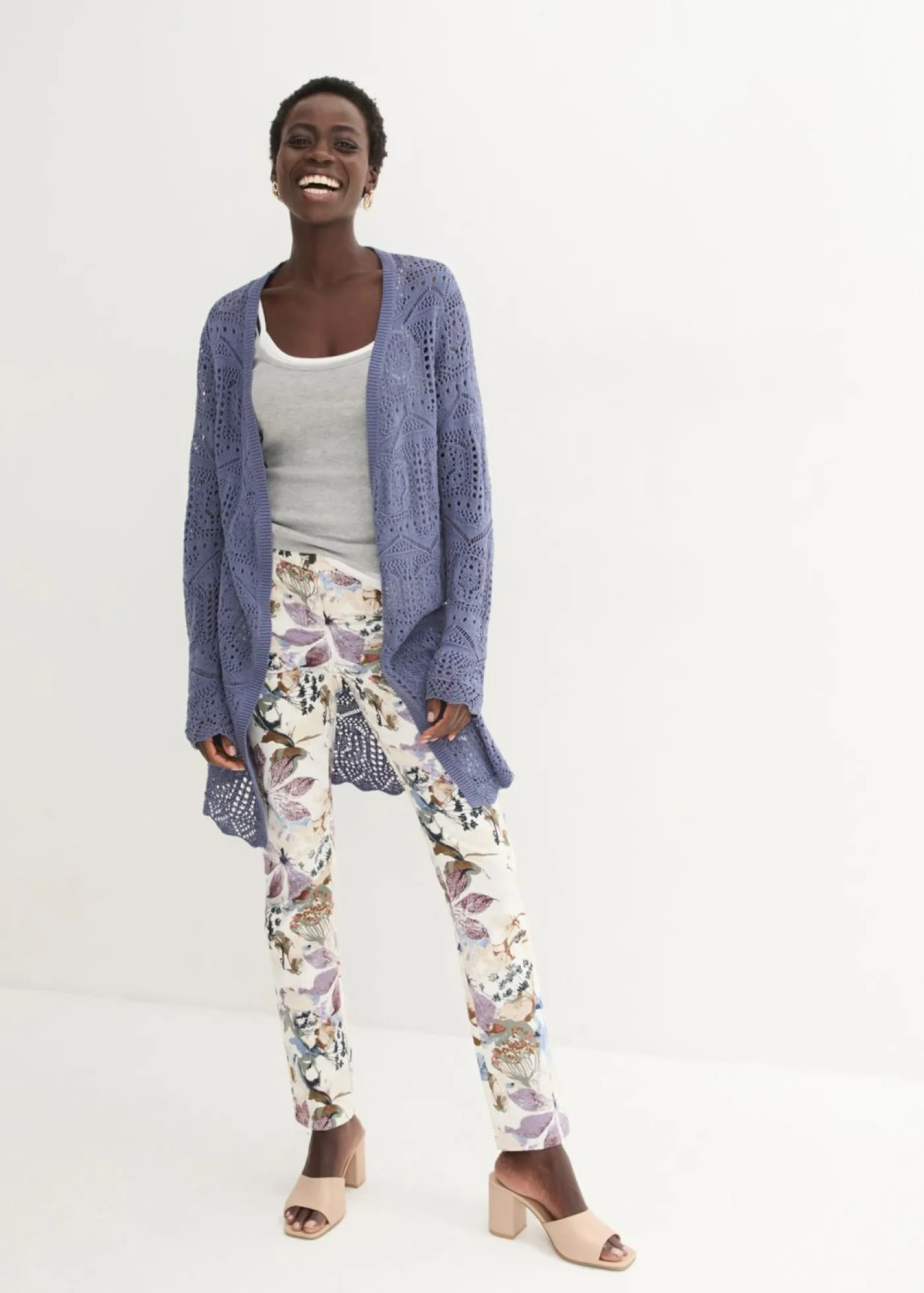 bonprix bonprix Pantalones|Tallas Pequeñas>Pantalón elástico con estampado de flores Crudo de flores