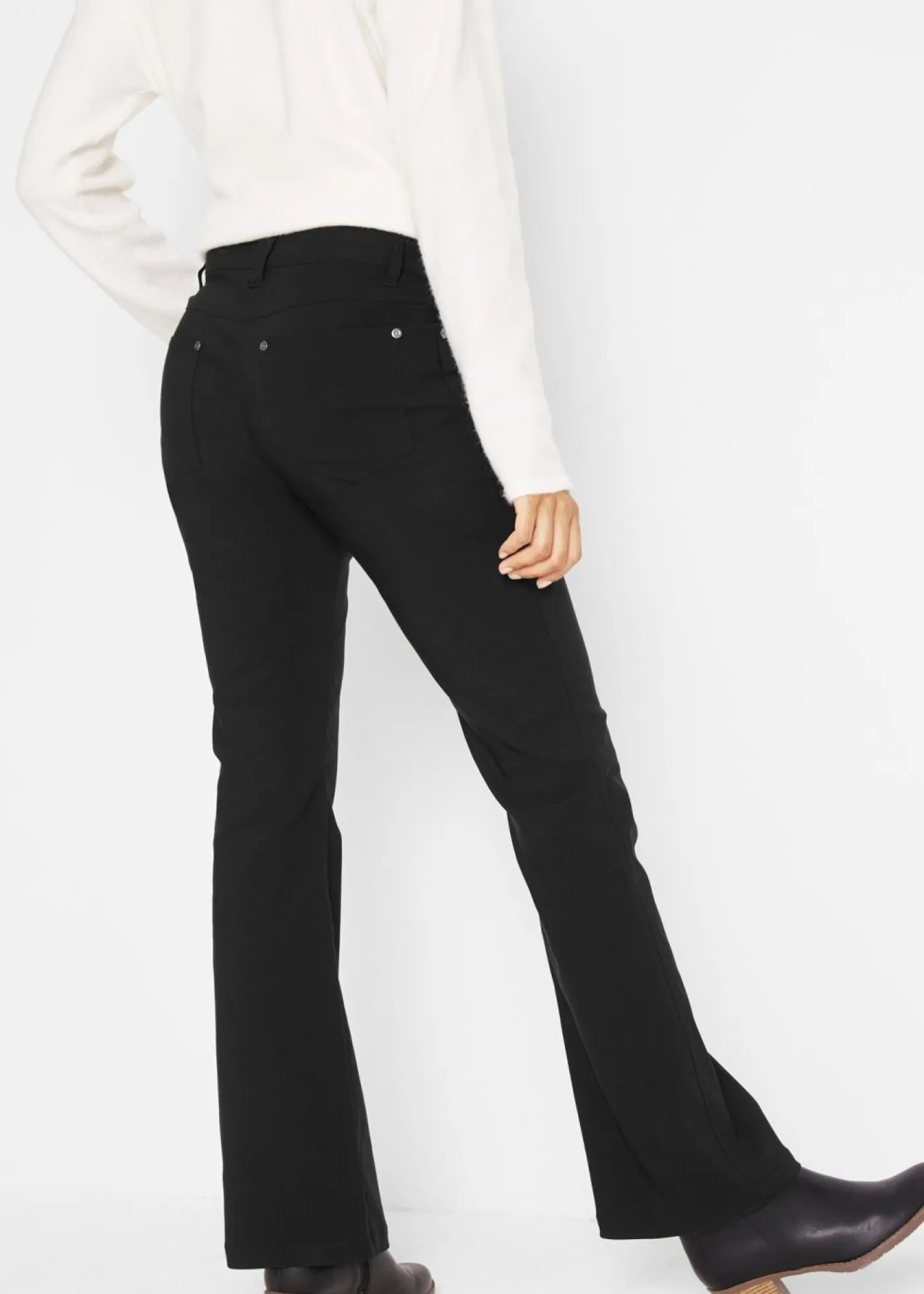bonprix bonprix Pantalones>Pantalón elástico con viscosa Negro