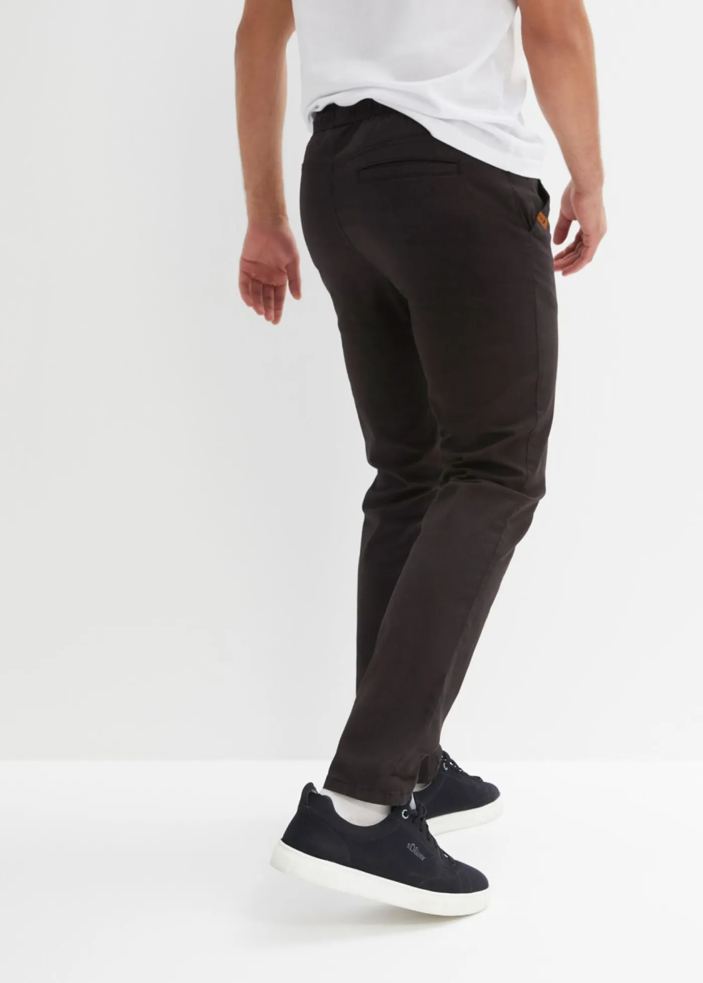 bonprix bonprix Pantalones>Pantalón elástico de corte regular y recto Negro