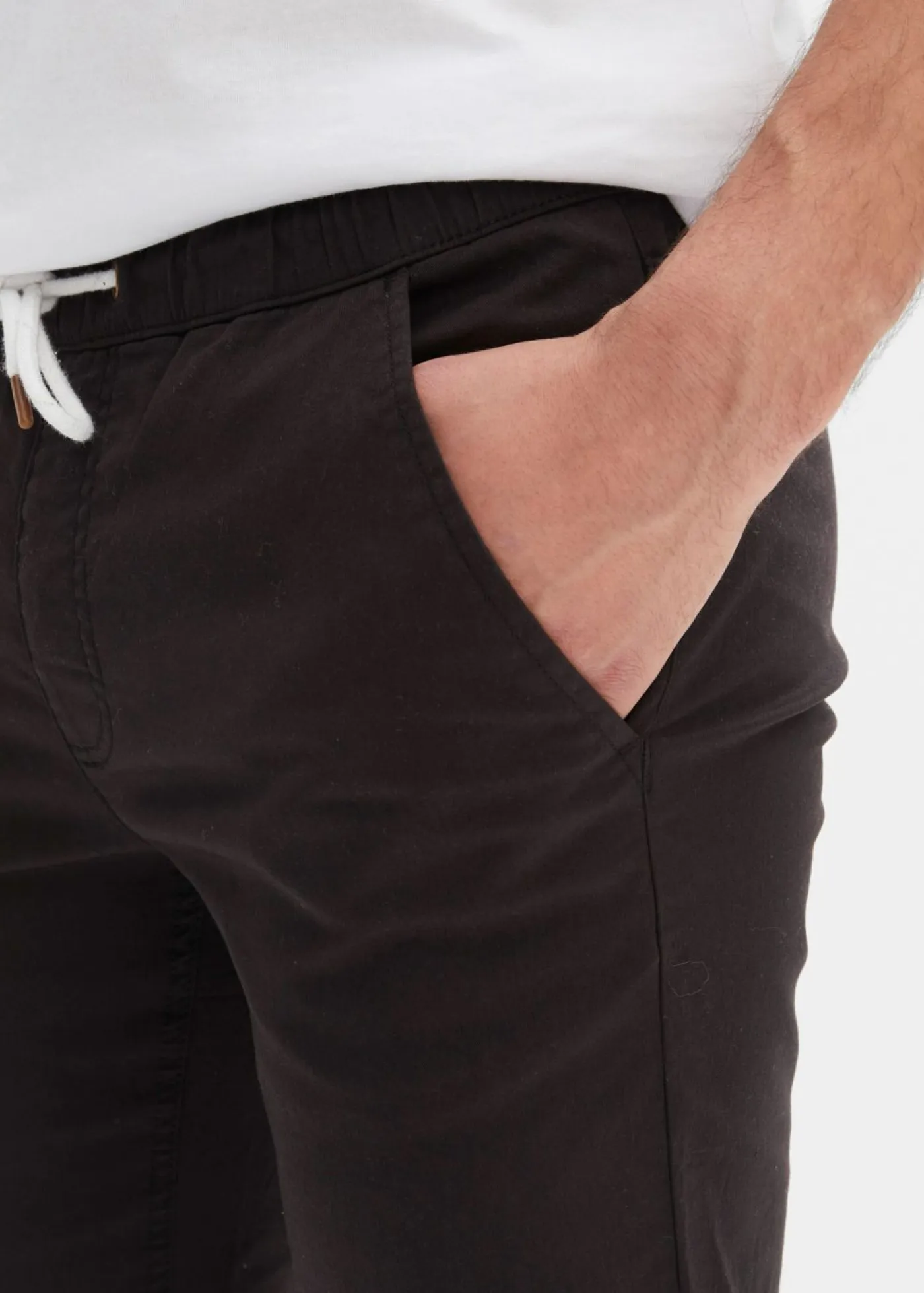 bonprix bonprix Pantalones>Pantalón elástico de corte regular y recto Negro
