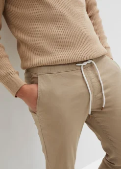 Hombre bonprix bonprix Pantalón elástico de corte recto y ajustado