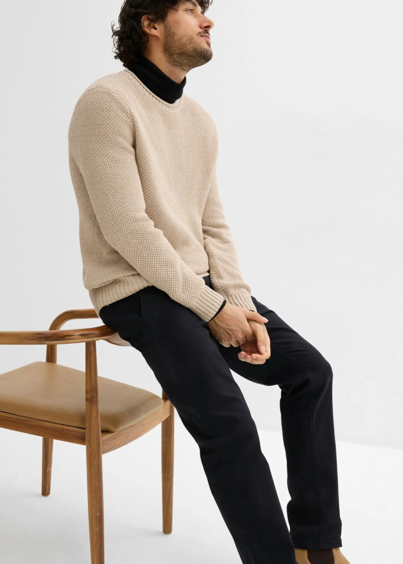 Hombre bonprix bonprix Pantalón elástico tipo chinos con regular, cinturilla elástica, cinturón y forma recta