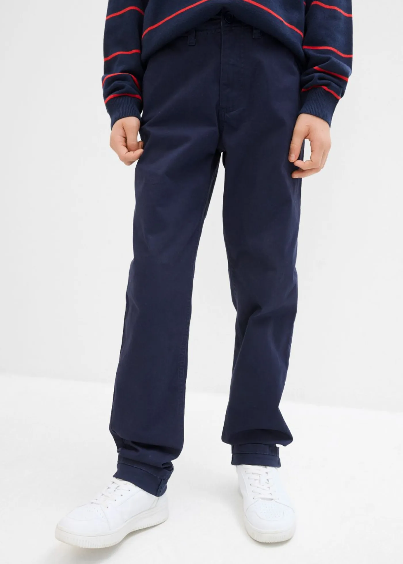 Niños bonprix bonprix Pantalón elástico tipo chino con cintura ajustable y corte ajustado/recto