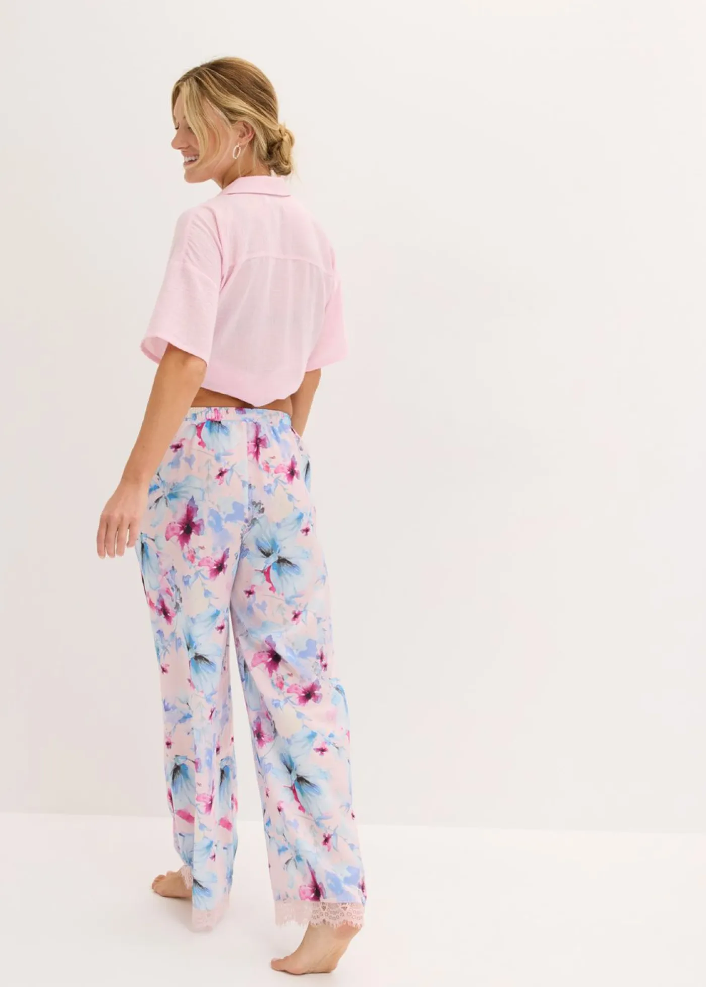 Mujer bonprix bonprix Pantalón largo de pijama de satén brillante