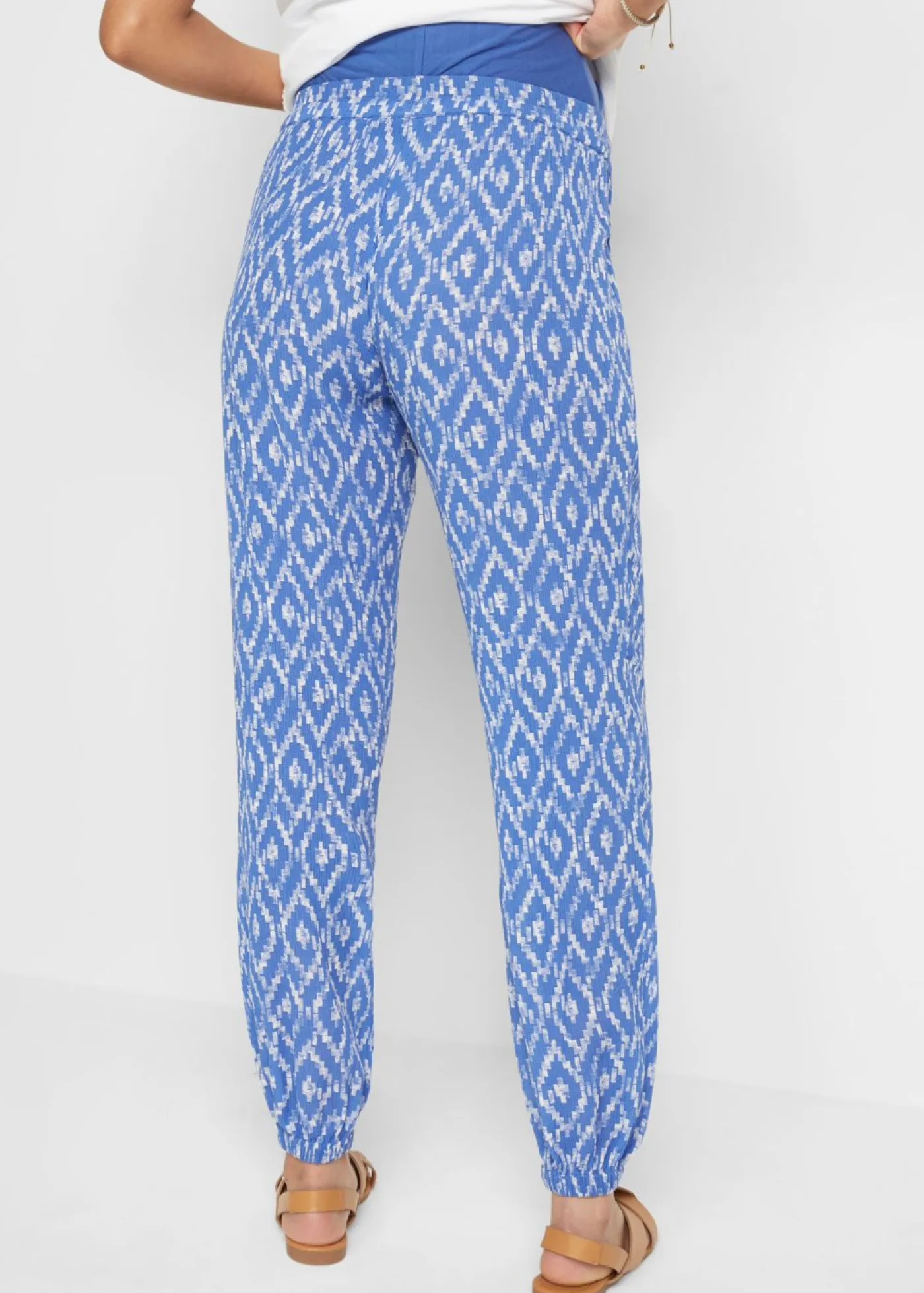 bonprix bonprix Premamá>Pantalón ligero premamá de viscosa con corte holgado Azul zafiro-blanco con estampado gráfico