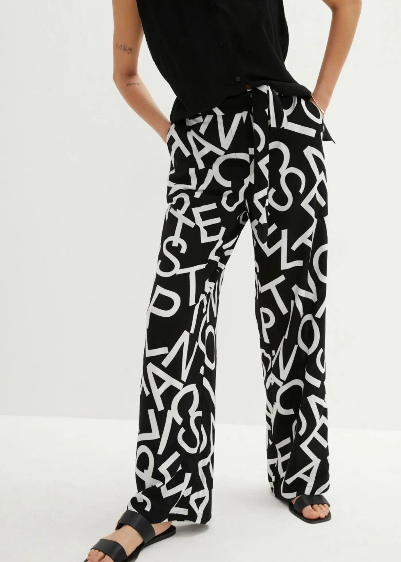 Mujer bonprix bonprix Pantalón Marlene con cinturón